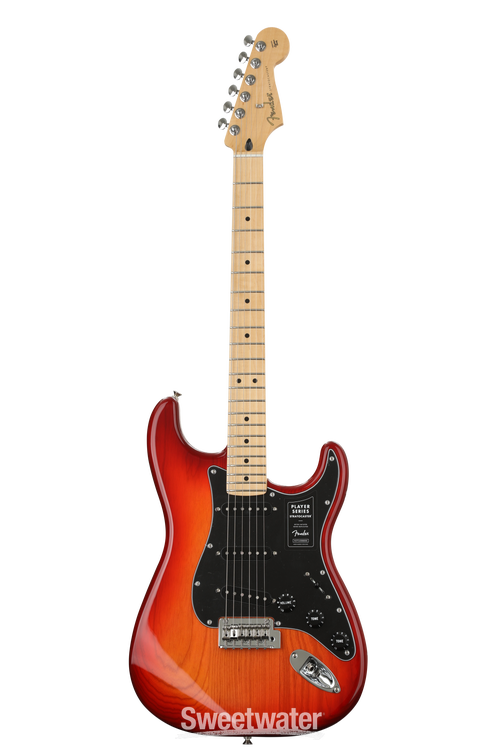 ほぼ新品フェンダーFender Stratocaster CherryBurst Fender Player Stratocaster - Aged Cherry Burst with Maple