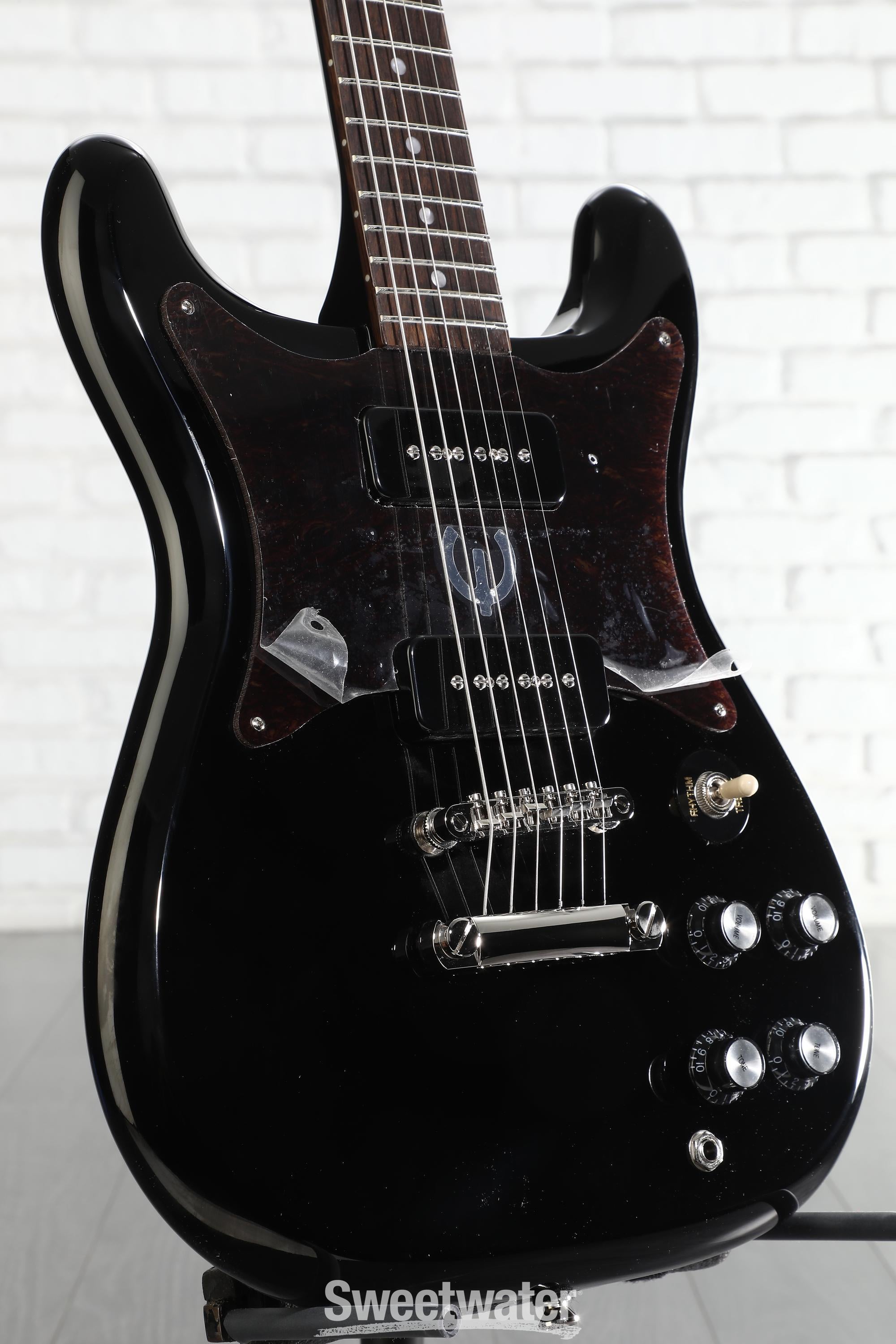Epiphone Wilshire P-90s Electric Guitar - Ebony Reviews | Sweetwater