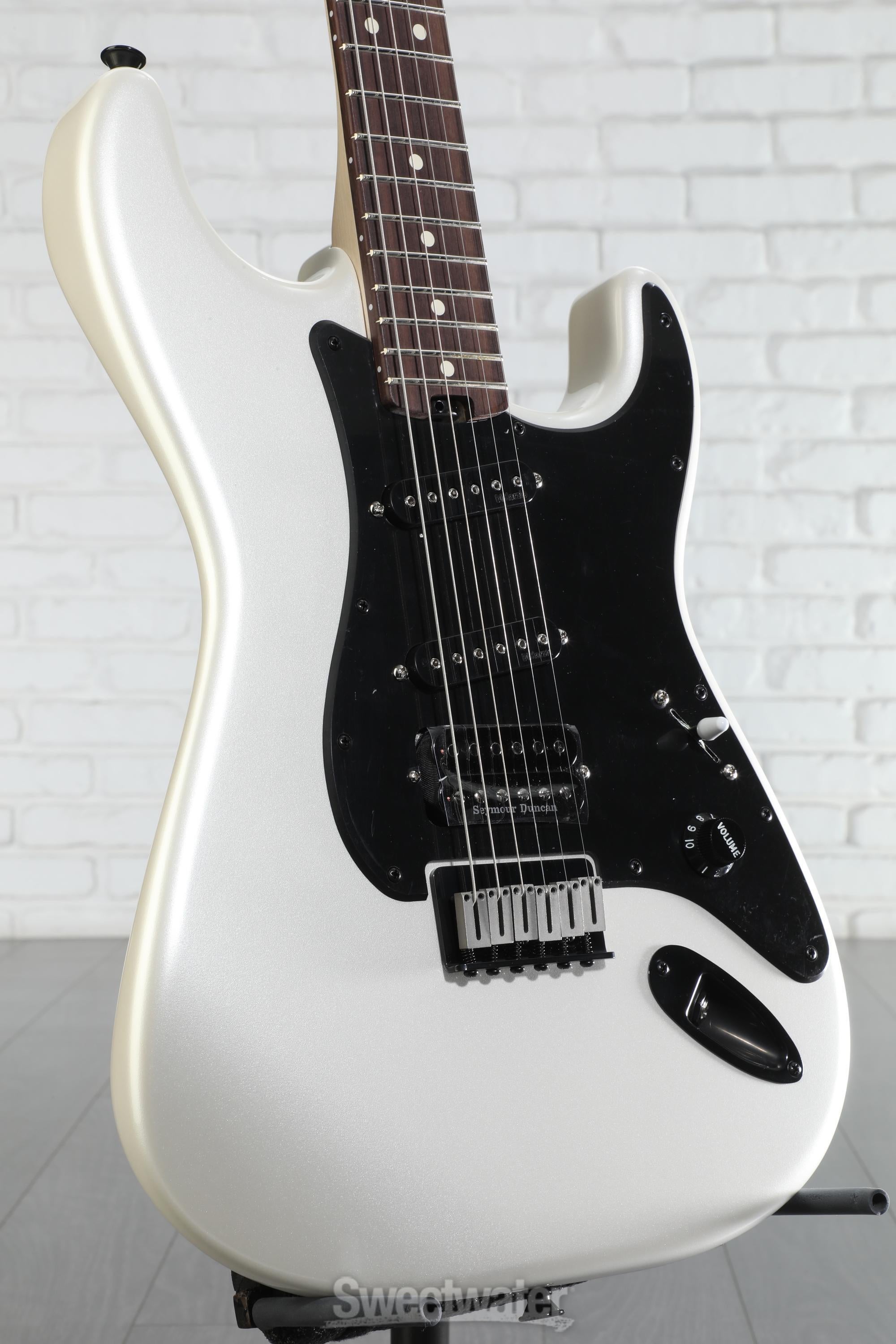 ギター Charvel Jake E Lee Signature Pro-Mod So-Cal :: Jake E Lee Signature Pro-Mod So-Cal Style 1 HSS HT RW