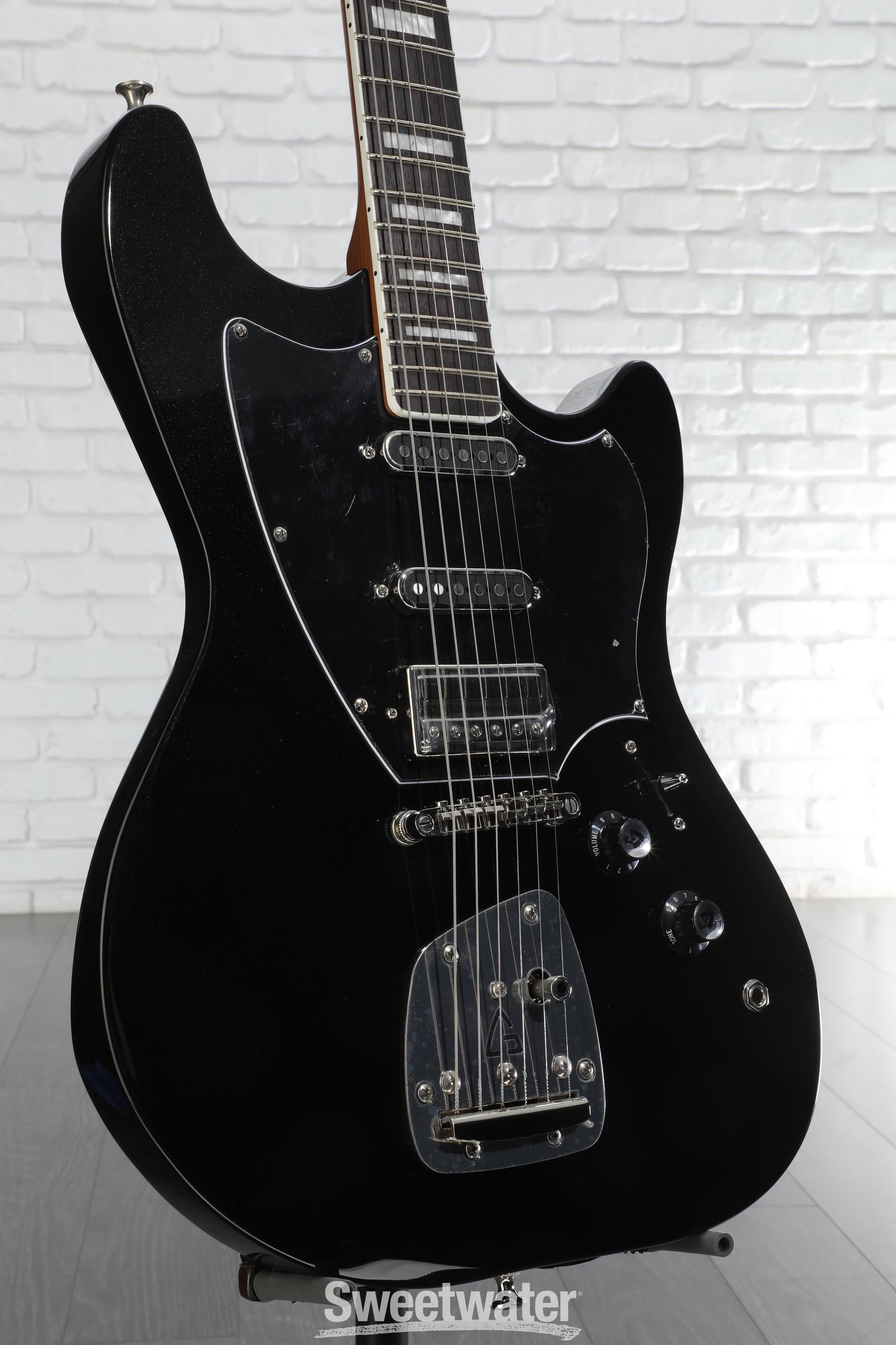 Guild Surfliner Deluxe Solidbody Electric Guitar - Black Metallic