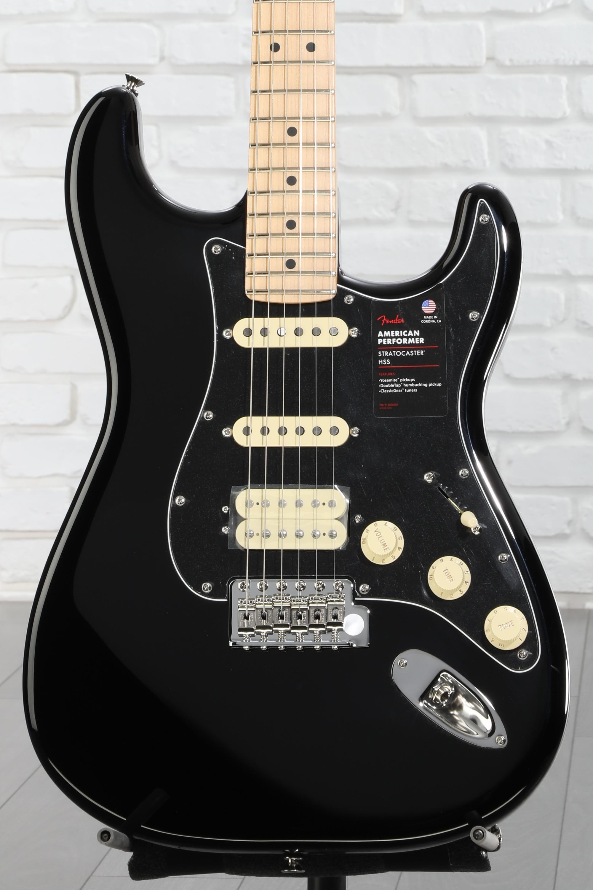 Fender American Performer Stratocaster HSS - Black with Maple