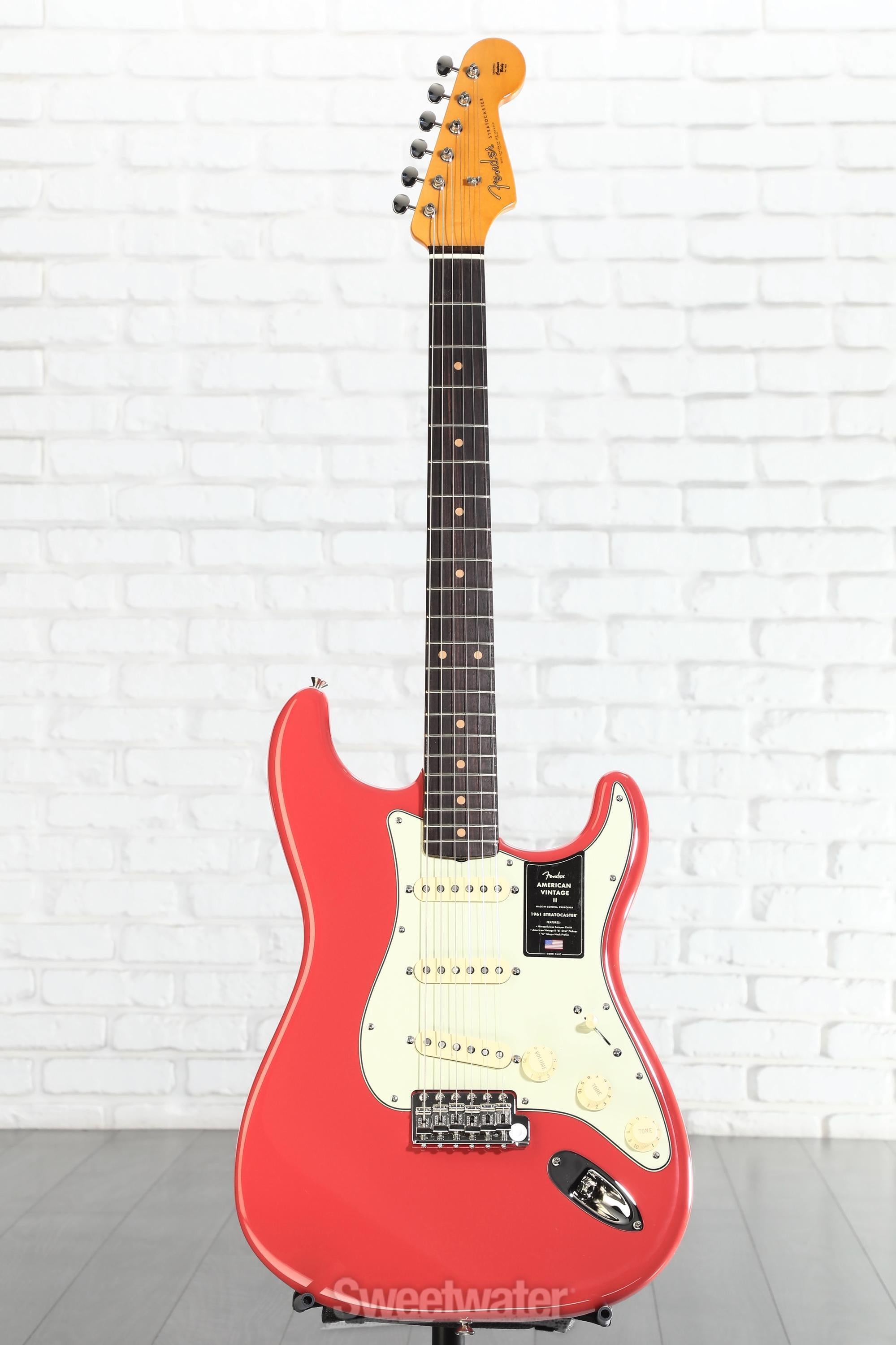 American vintageストラトキャスター/fiesta red 最終 Fender American Vintage II 1961 Stratocaster Electric Guitar