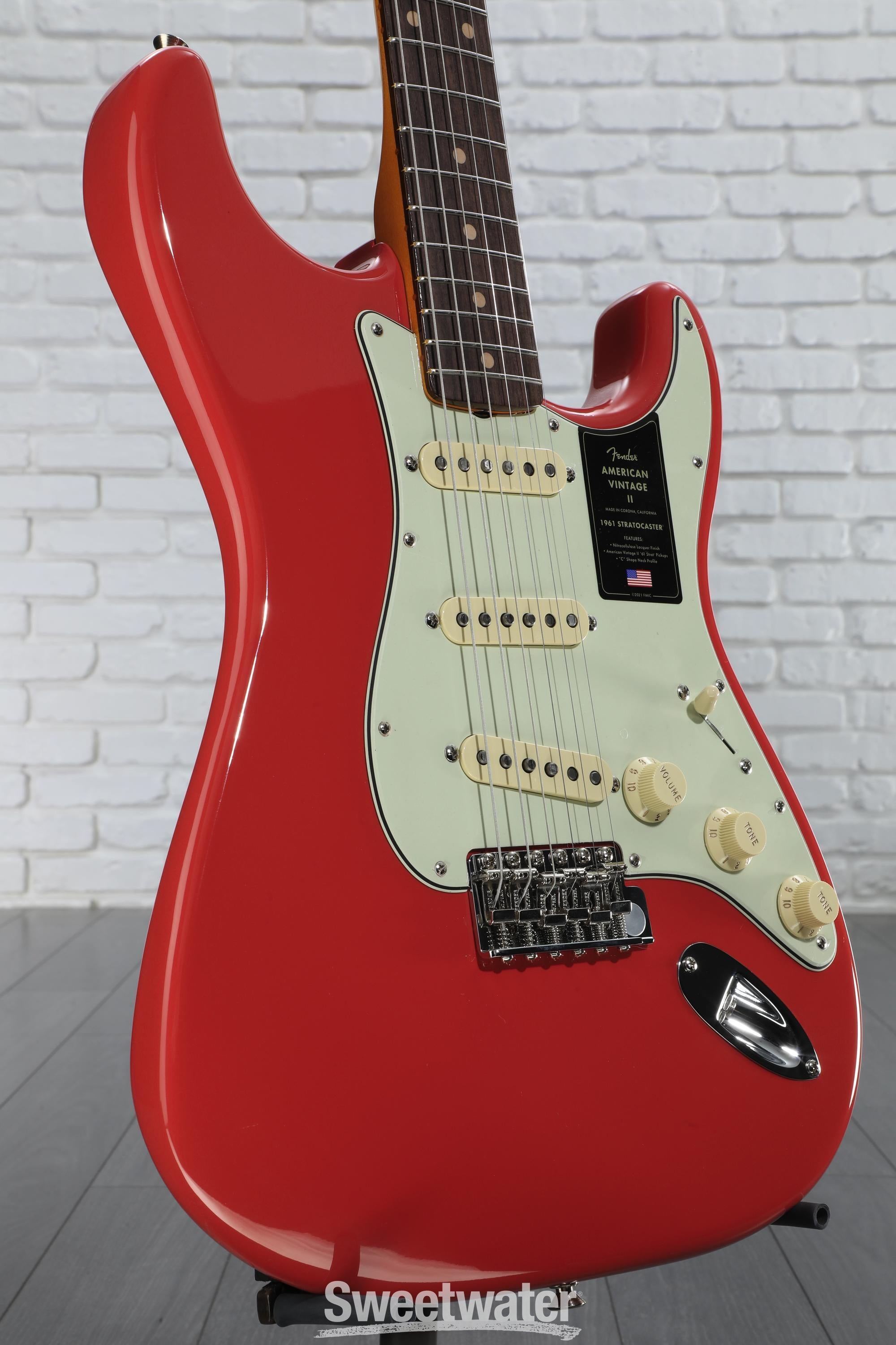 American vintageストラトキャスター/fiesta red 最終 Fender American Vintage II 1961 Stratocaster Electric Guitar