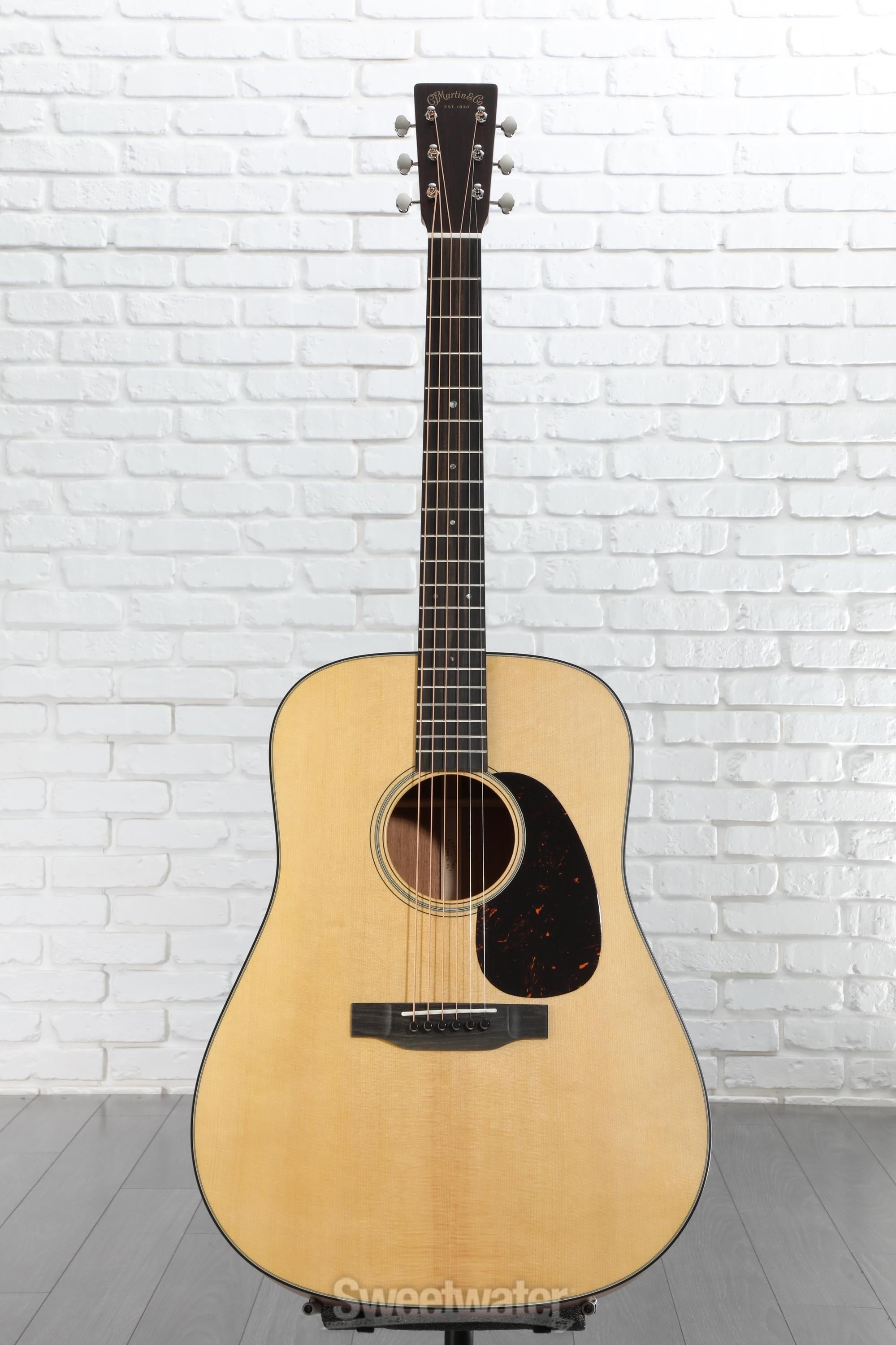 ギター Martin D-18 Marquis Martin D-18 Modern Deluxe – Motor City Guitar