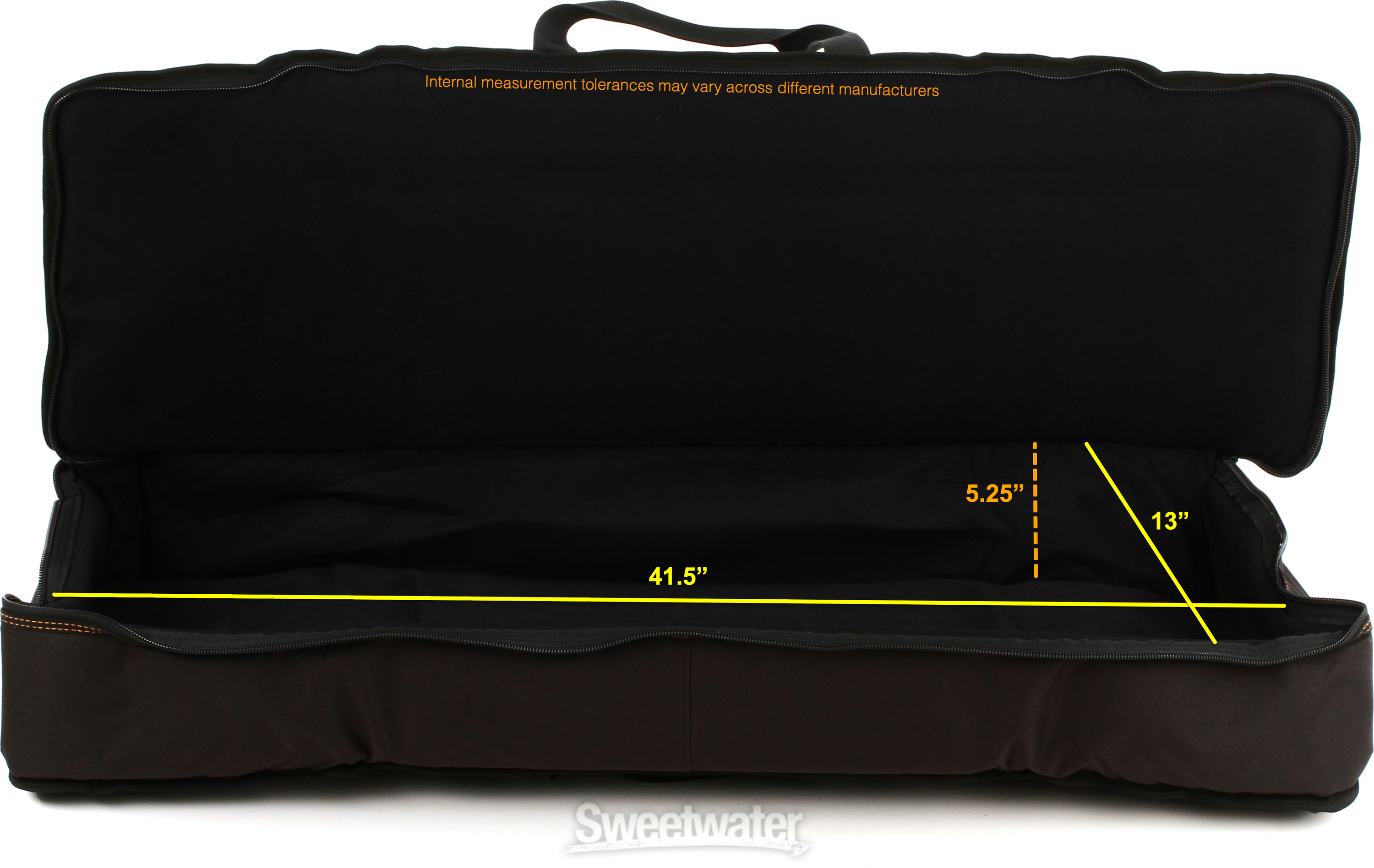 Roland CB-B61 Black Series Carrying Bag with Shoulder Strap, for 61-Key Keyboards Roland CB-B61 Black Series Keyboard Gig Bag Reviews | Sweetwater