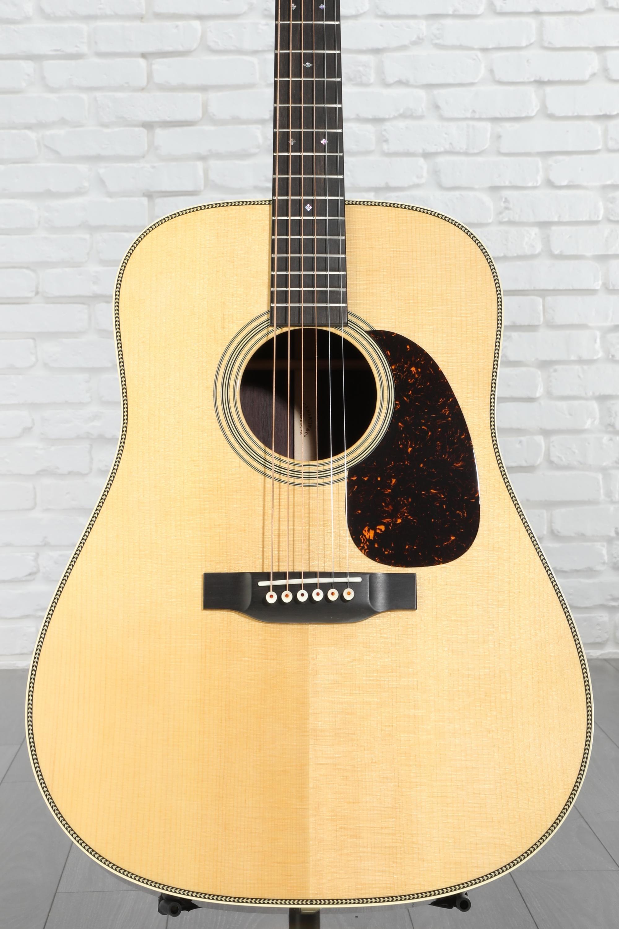 Martin HD-28 Standard Series Acoustic Guitar - Natural with