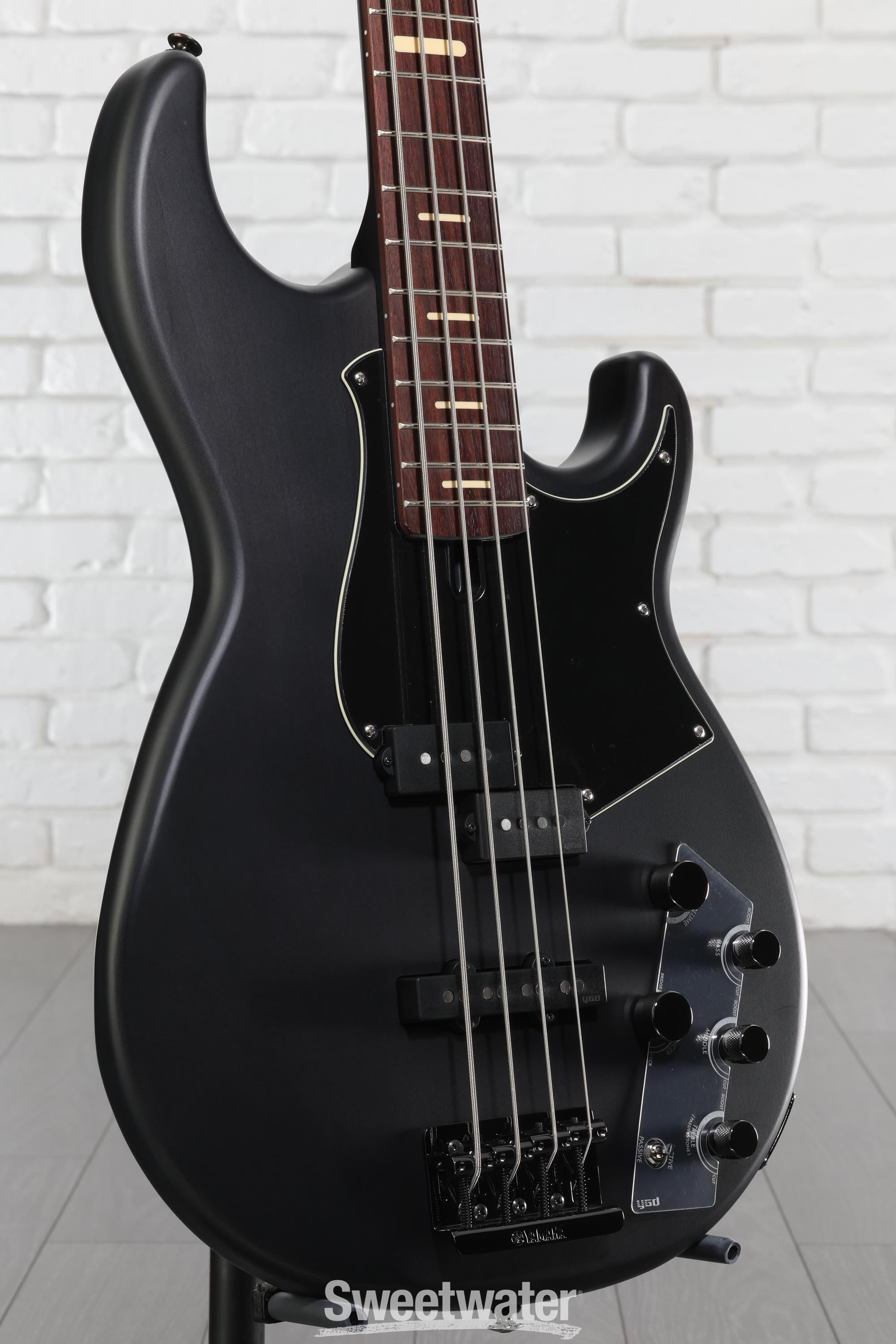 Yamaha BB734A 4-string Bass Guitar - Translucent Matte Black