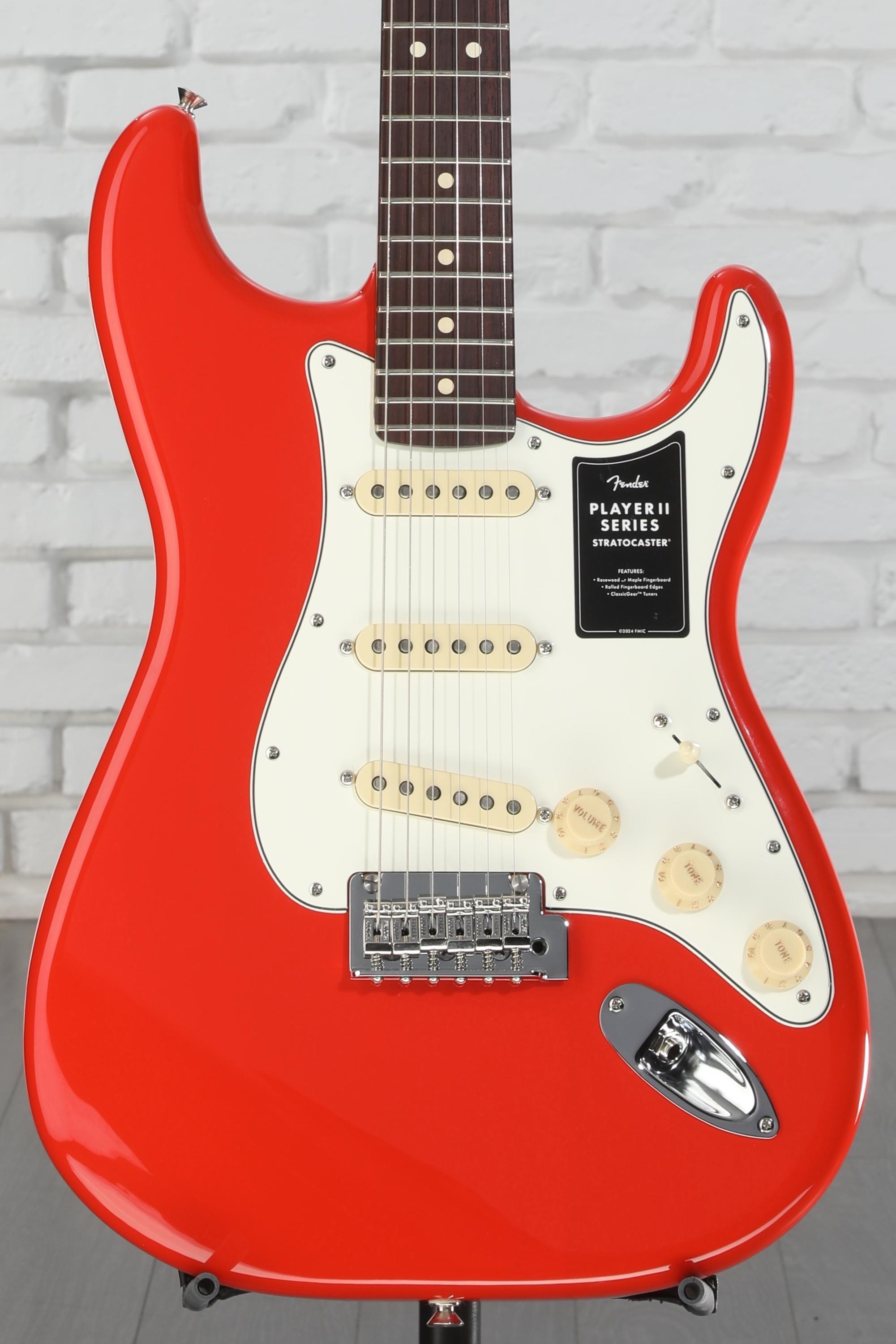 ギター Fender Player II Stratocaster Coral Red Fender Player II Stratocaster - Coral Red - KAOS Music Centre