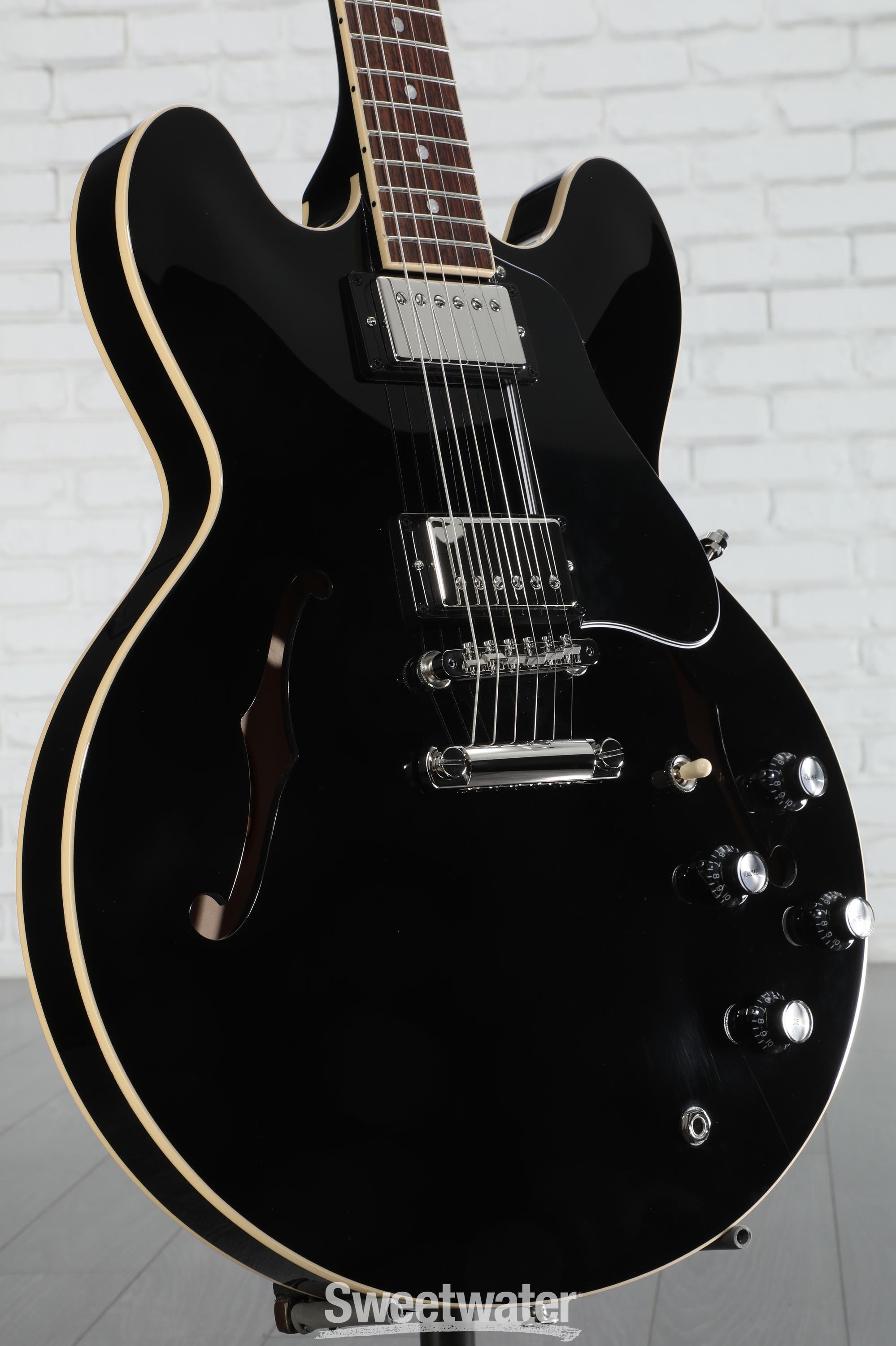 ギター Gibson ES-335 Ebony Gibson The Timeless Tradition