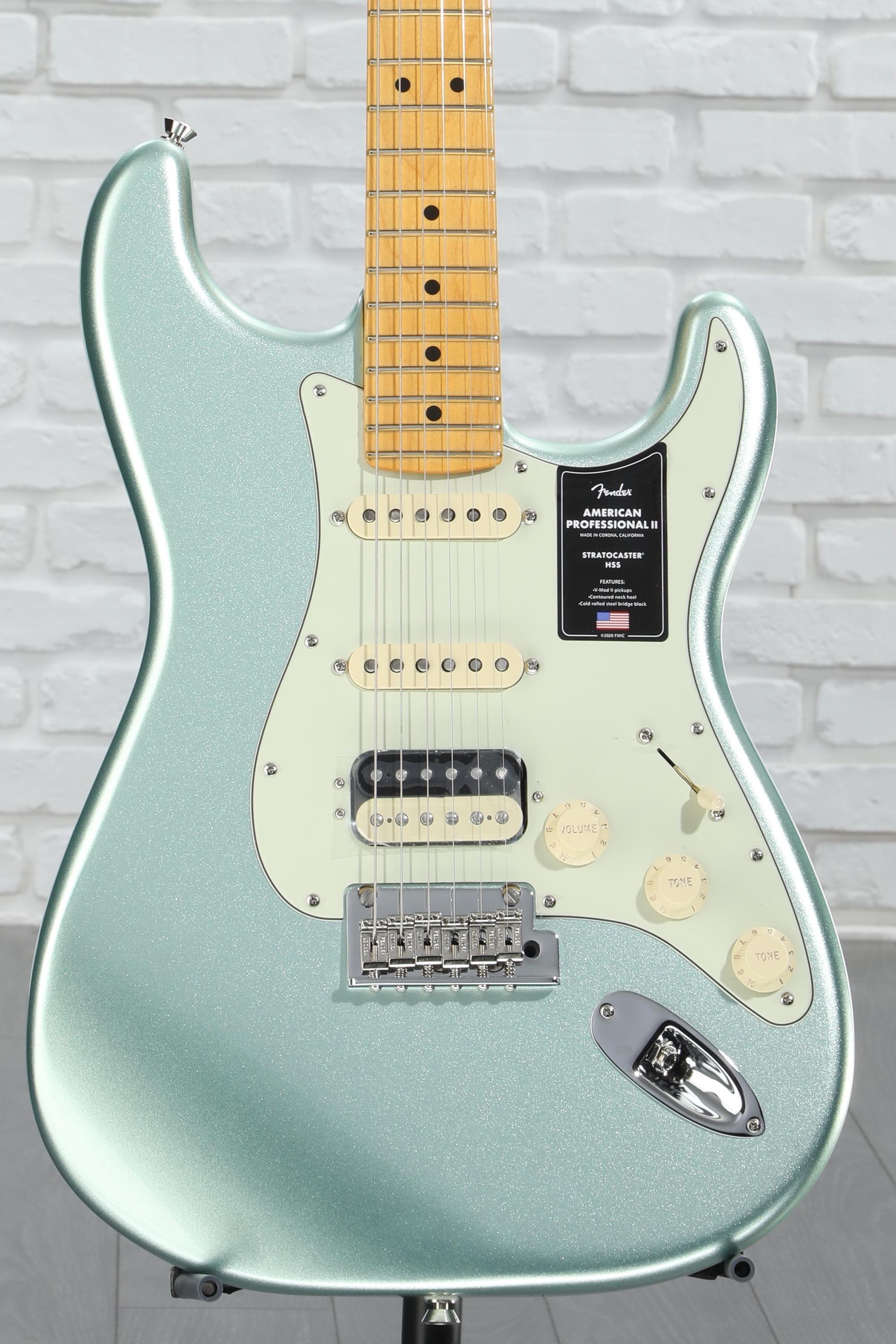 Fender American Professional II Stratocaster HSS - Mystic Surf