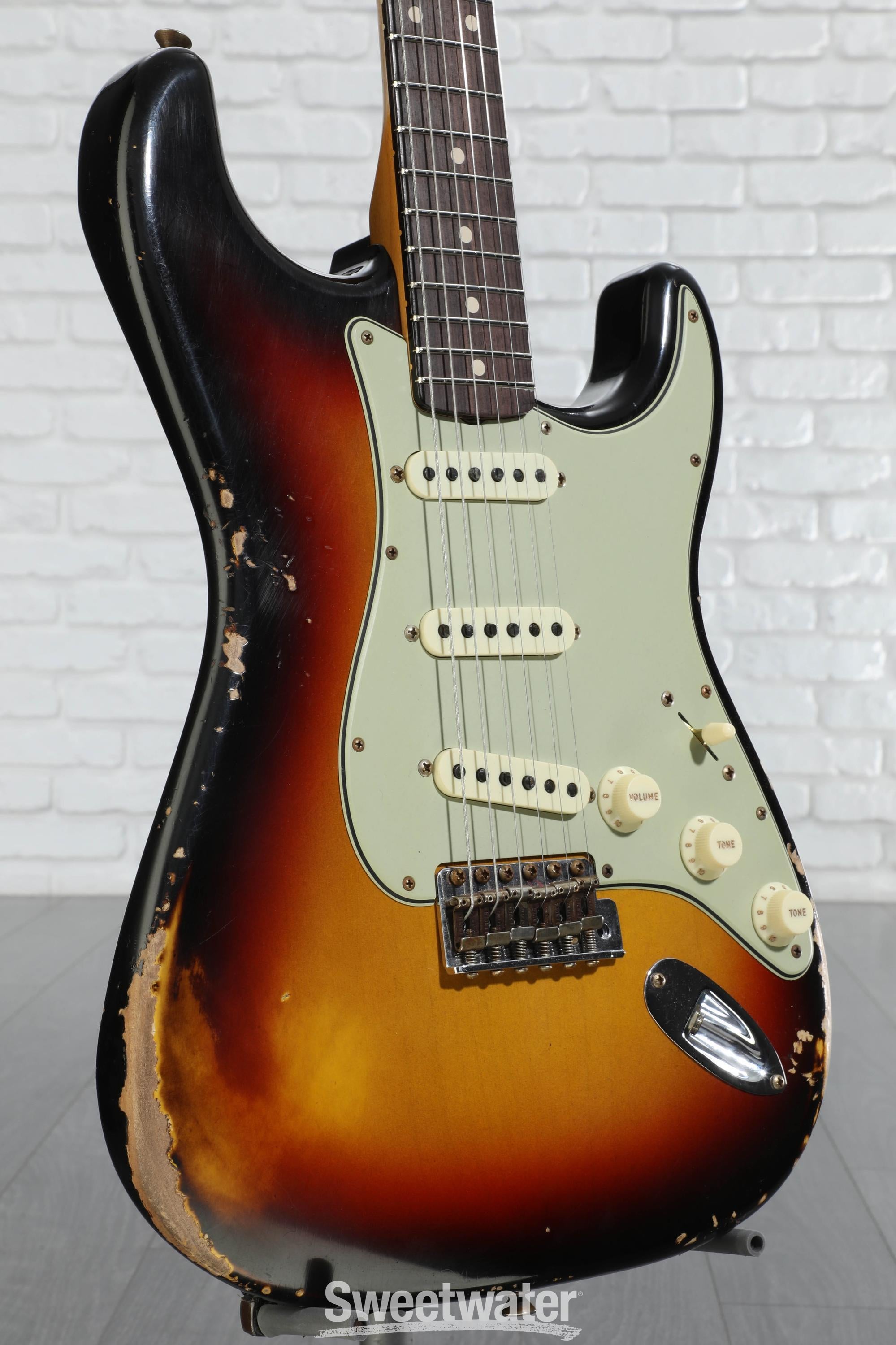 訳ありFender Custom Shop 1962 Stratocaster Fender Custom Shop 1962 Stratocaster Relic – Aged Vintage