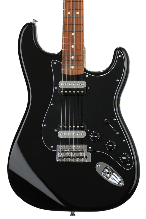 Fender Standard Stratocaster HH - Black with Pau Ferro Fingerboard