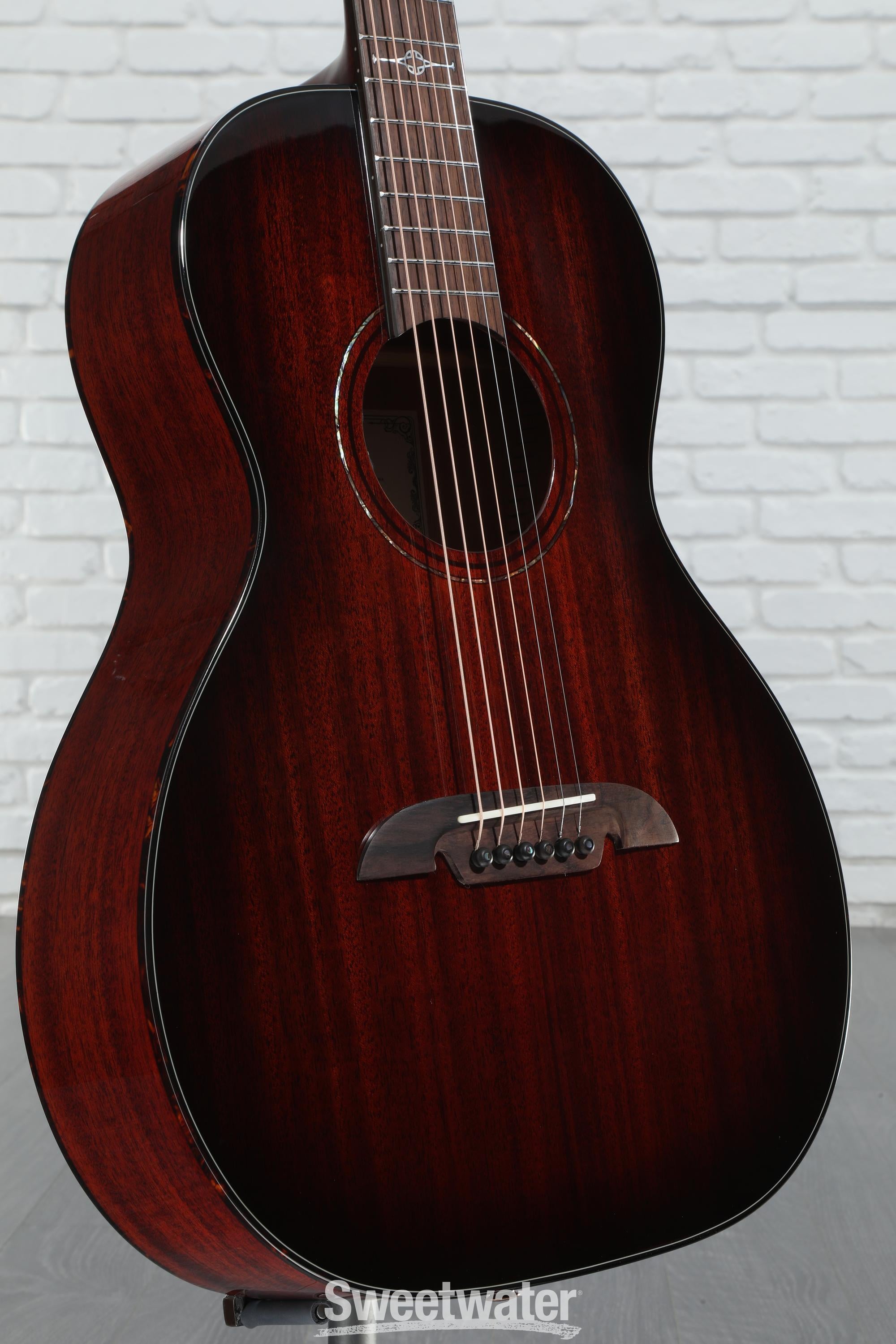 Alvarez MP66e Shadowburst Masterworks Series Acoustic Alvarez MP66e Shadowburst Masterworks Series Acoustic