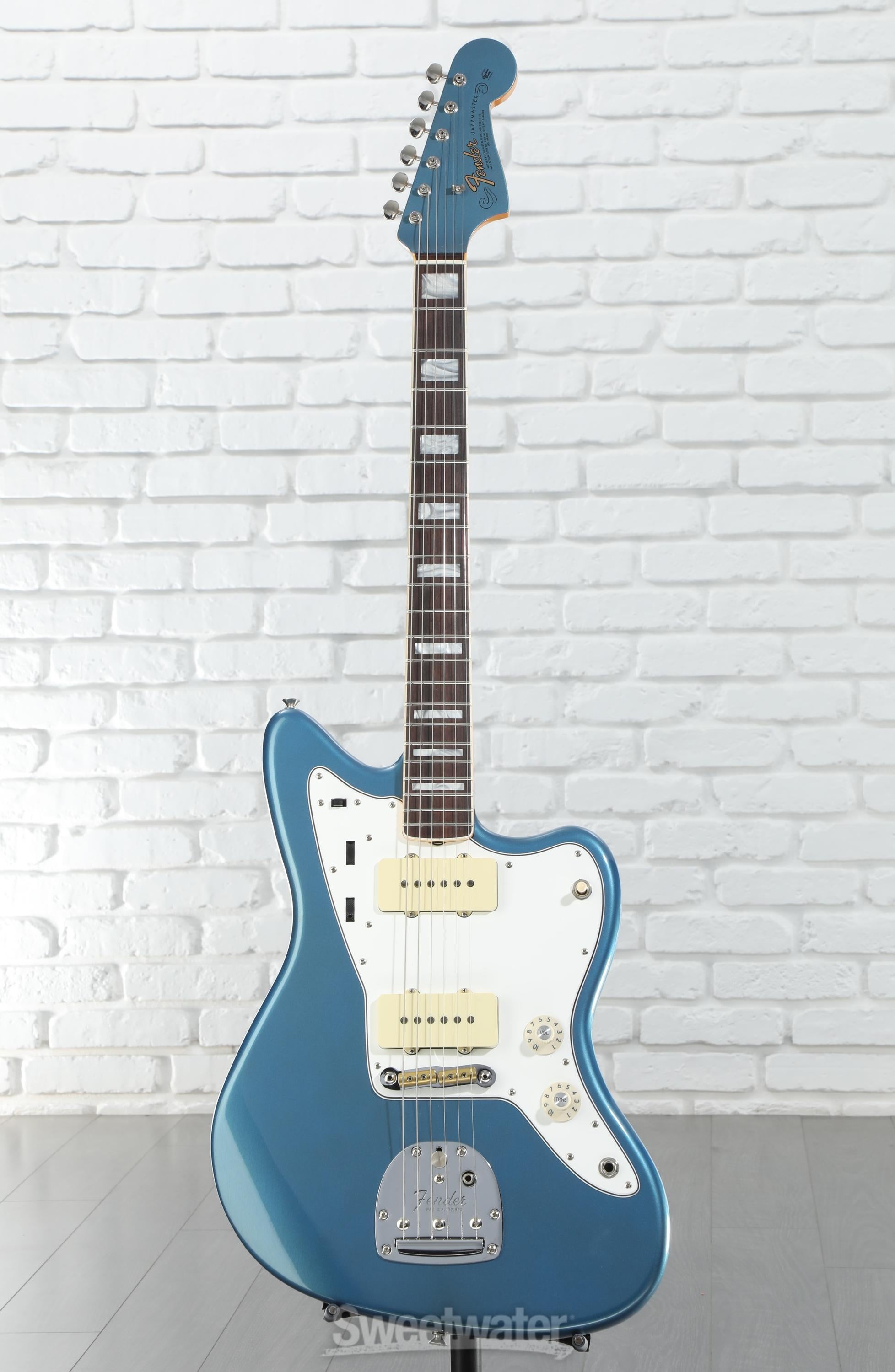 Fender Jazzmaster Blue ケース付011-5210-302 Fender Jazzmaster Blue ケース付011-5210-302 - メルカリ