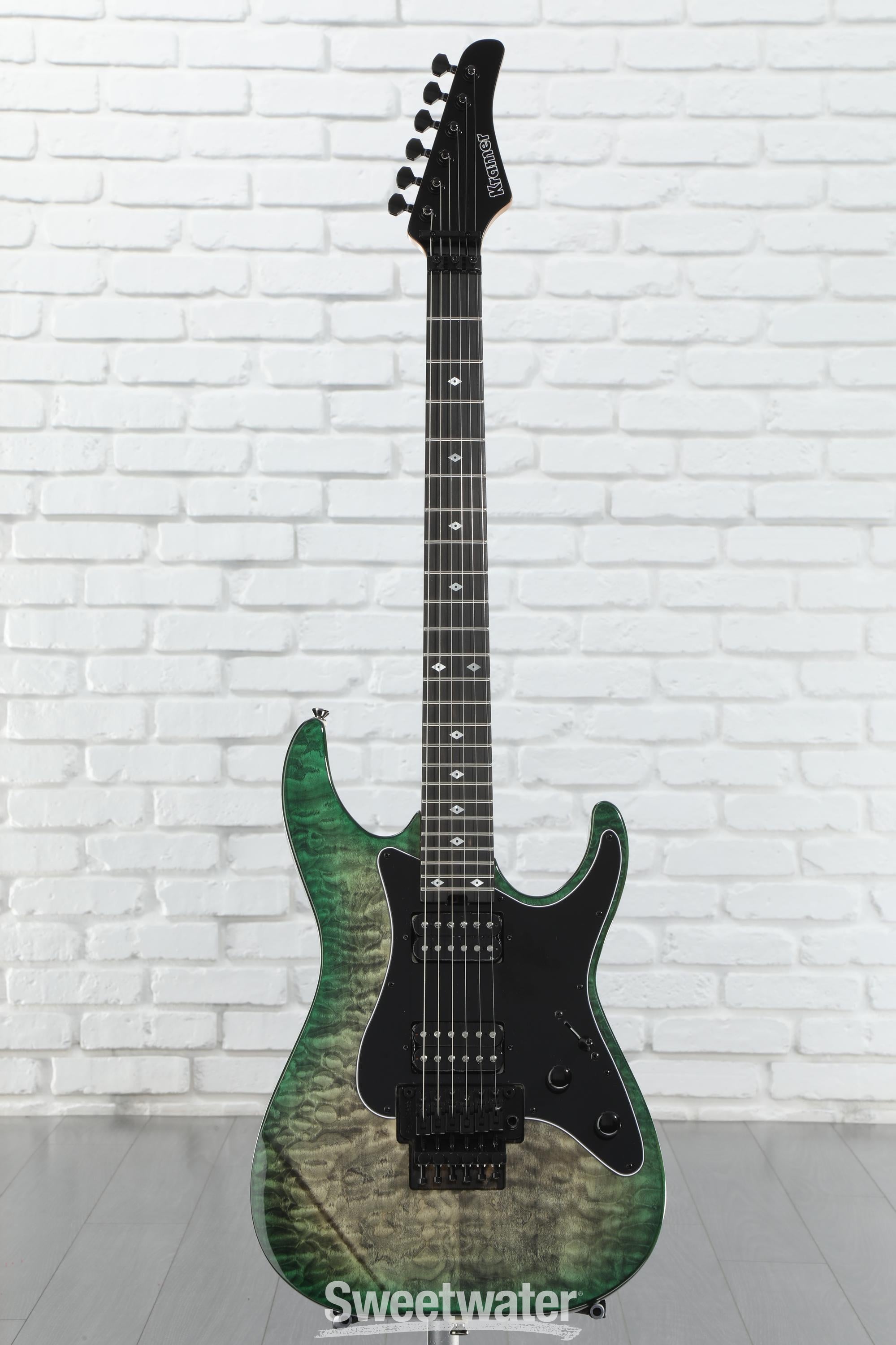 Kramer Volante Quilt HHFR Electric Guitar - Ultramarine Burst