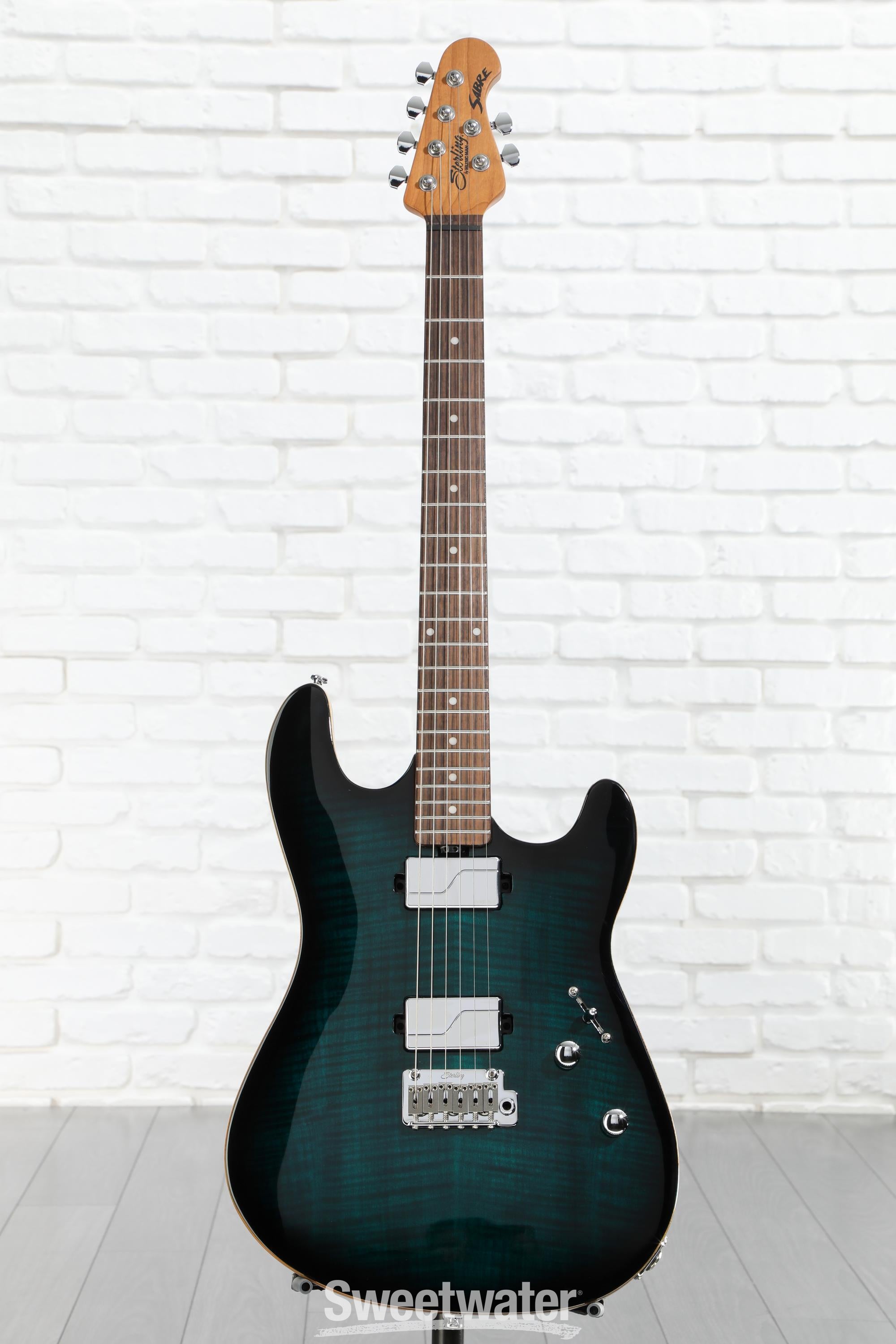 Sterling by Musicman SABRE 6弦ギター Sterling by Music Man Sabre Electric Guitar Deep Blue Burst