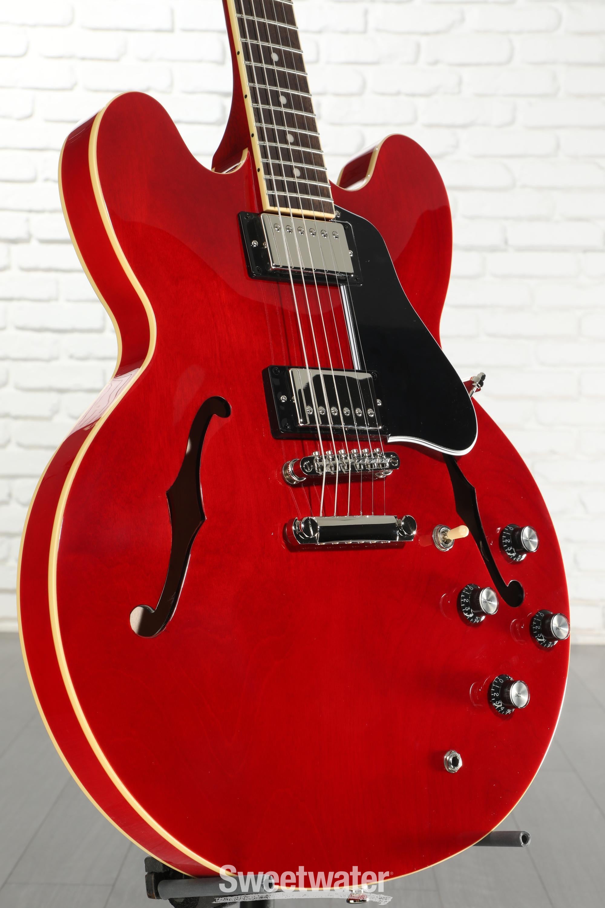 新品　エピフォンES-335 Epiphone Epiphone ES-335 Semi-hollowbody Electric Guitar - Cherry | Sweetwater