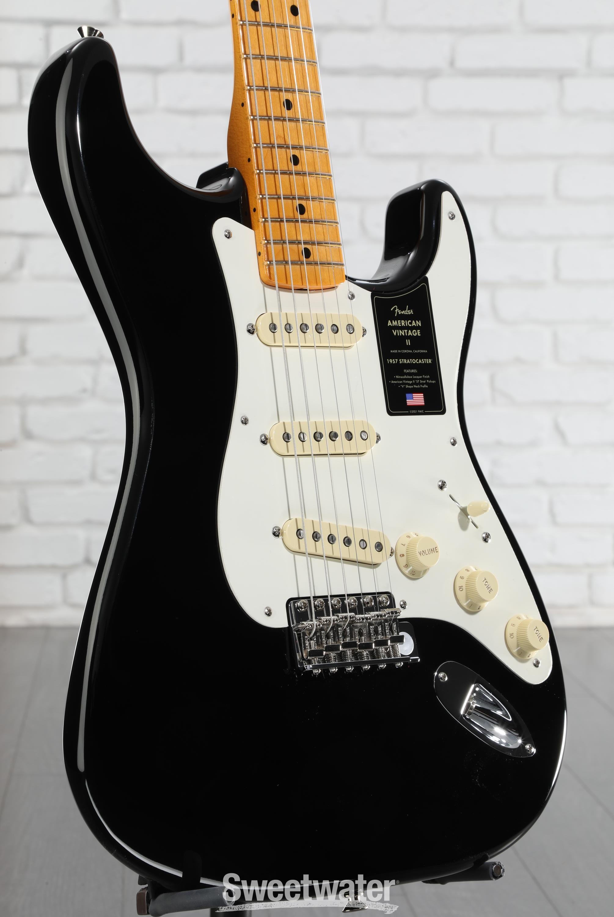 ギター Fender USA American Vintage Stratocaster Amazon.com: Fender American Vintage II 1961 Stratocaster