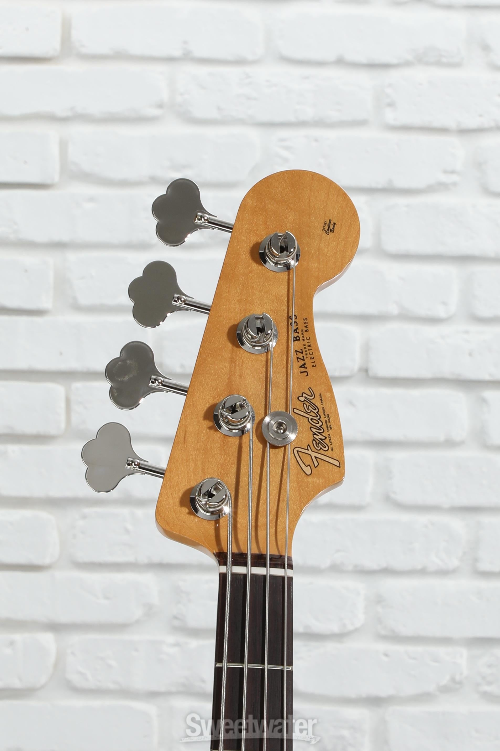 Fender Vintera II ’60s Jazz Bass Amazon.com: Fender Vintera II '60s Jazz Bass - Black with