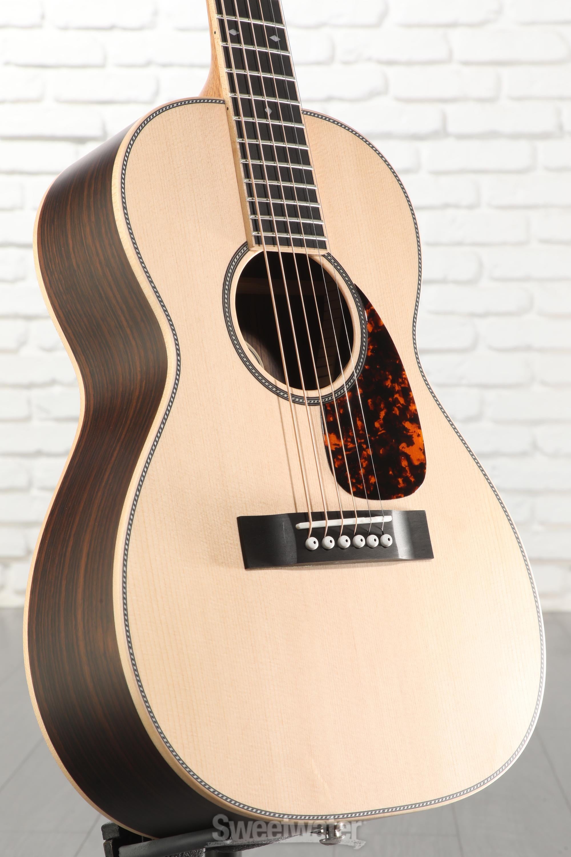 Photo of Larrivee T-40-R Legacy Series Travel Acoustic Guitar - Natural