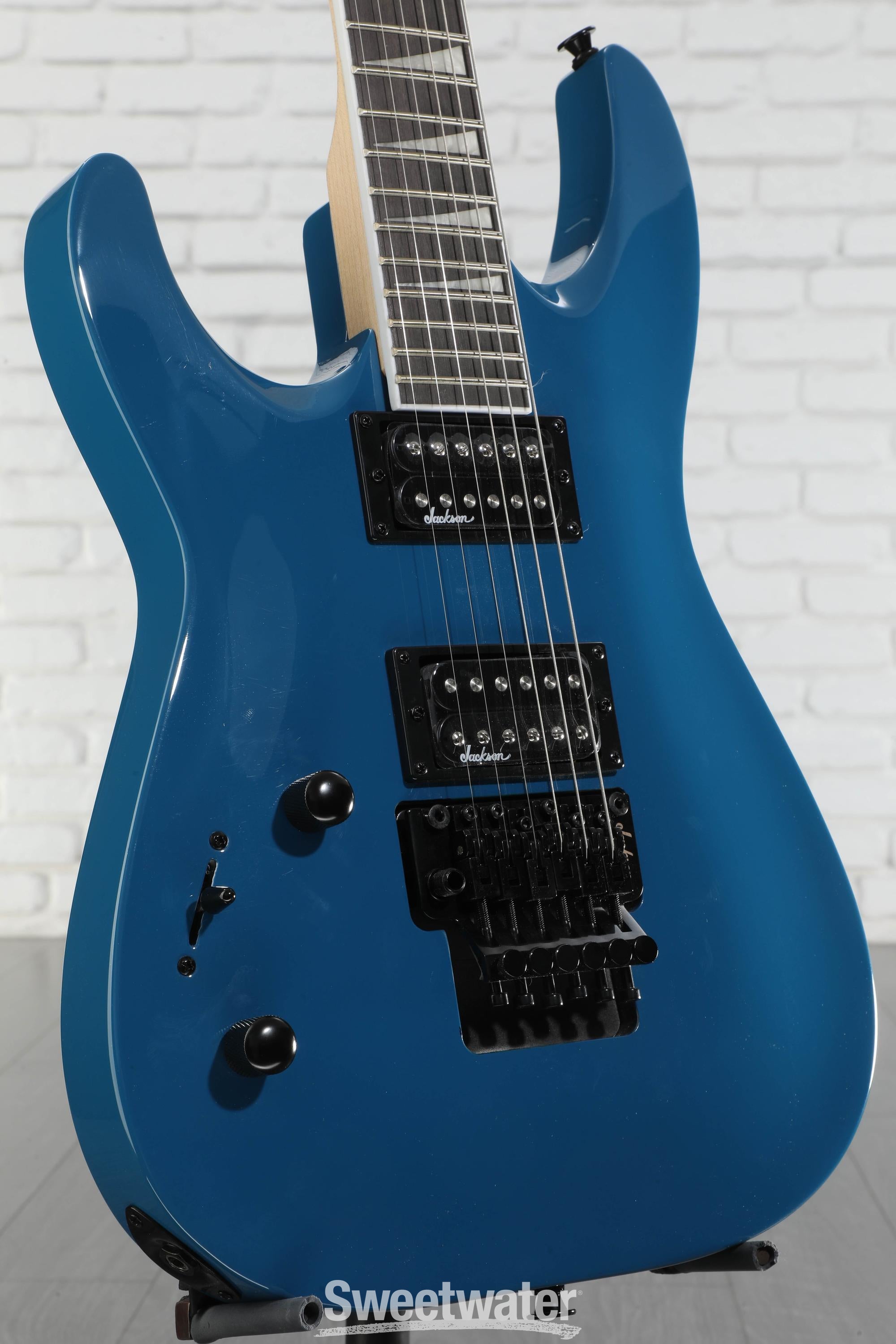 Jackson Dinky Arch Top JS32 DKA Left-handed - Bright Blue Reviews