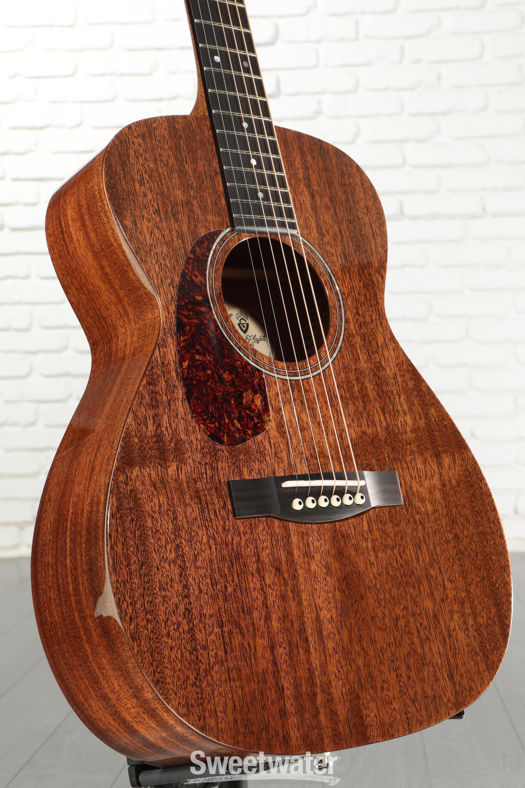 Guild M-120 Concert, Left-Handed Acoustic Guitar - Natural Reviews