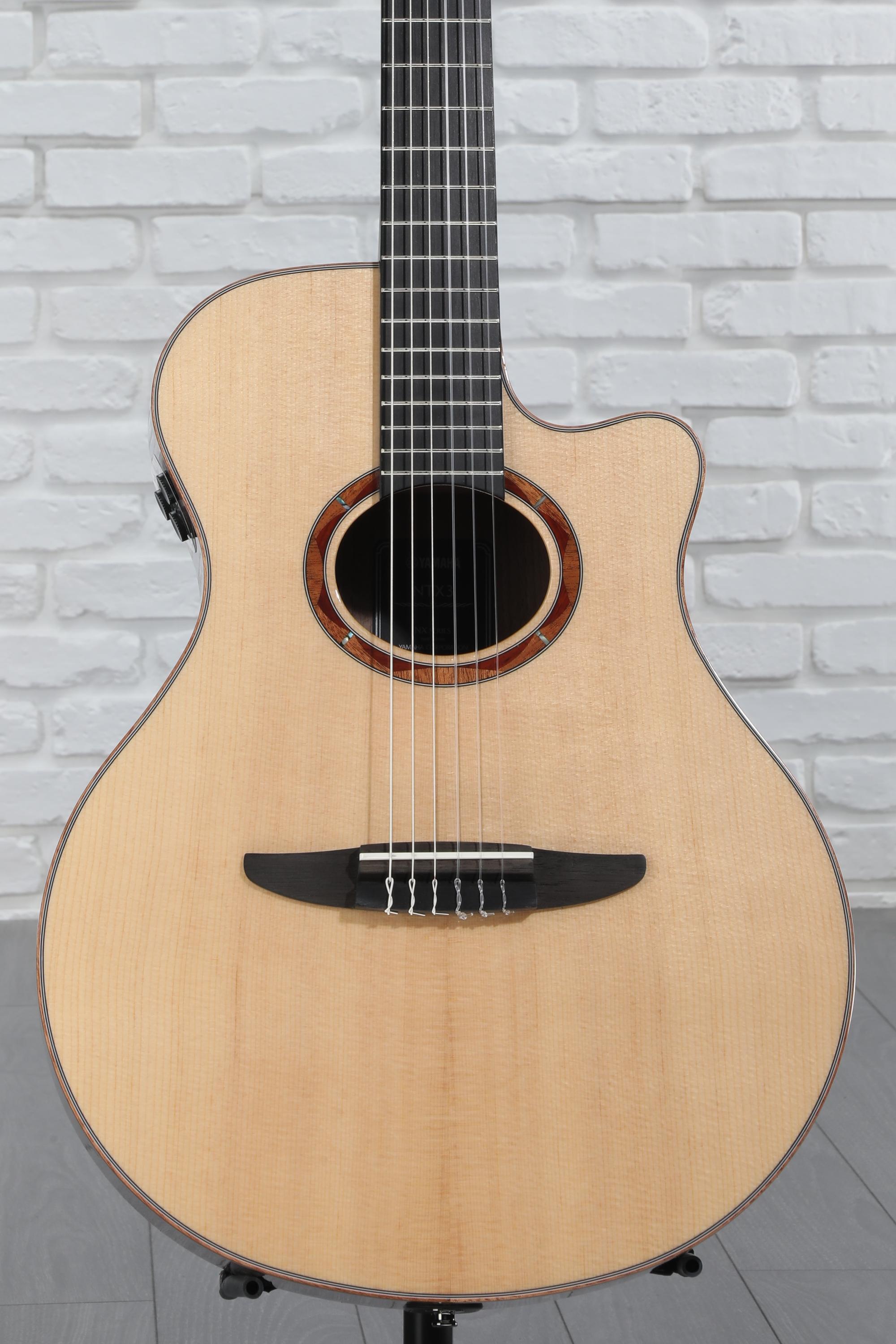 美品 YAMAHA NTX700 classical guitar Yamaha NTX700 Acoustic-Electric Classical Guitar Sand Burst
