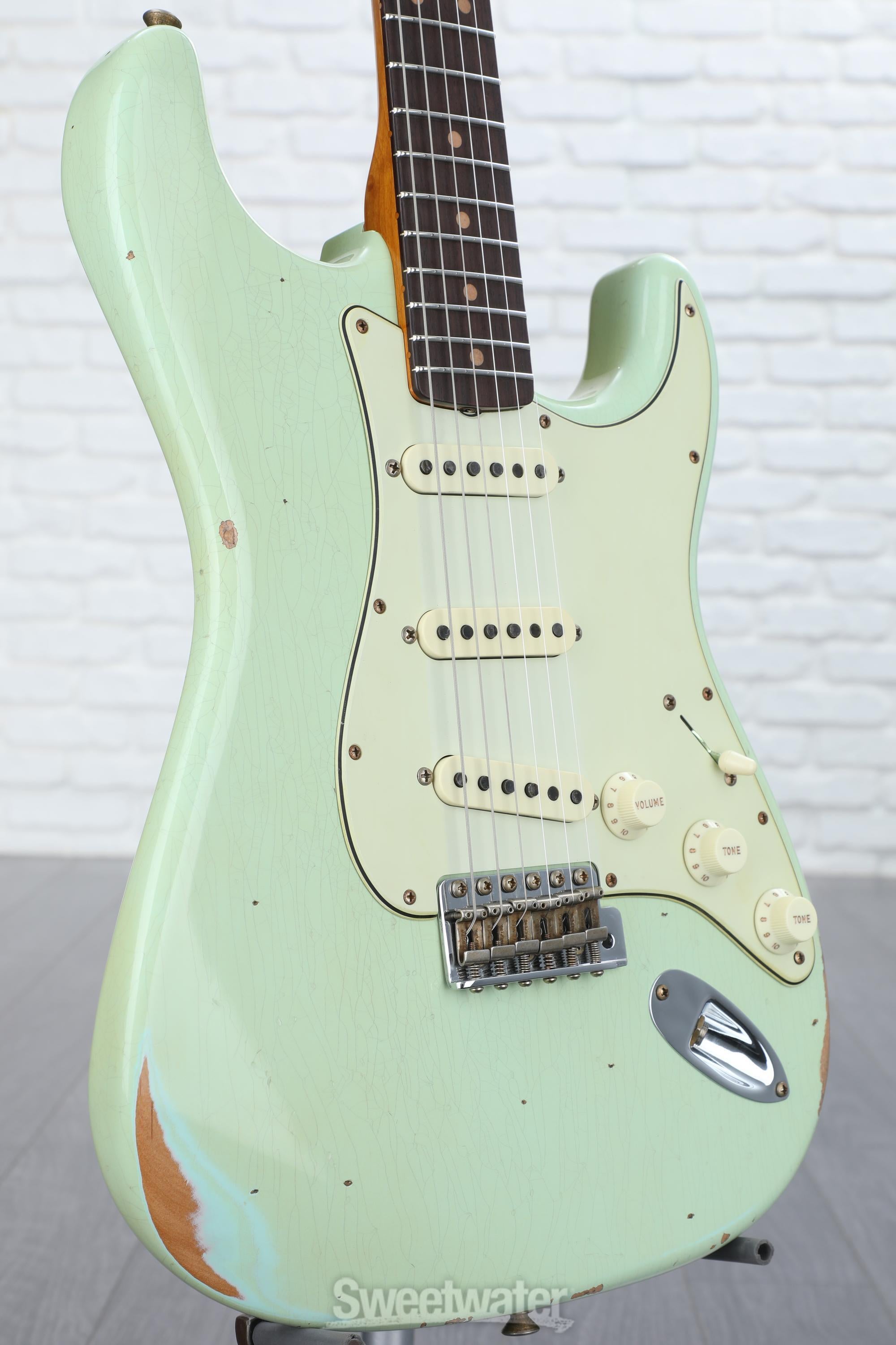DeliciousTaylormade ラグナロク　緑青化シェルピンク Fender Custom Shop Limited-edition '63 Stratocaster Relic