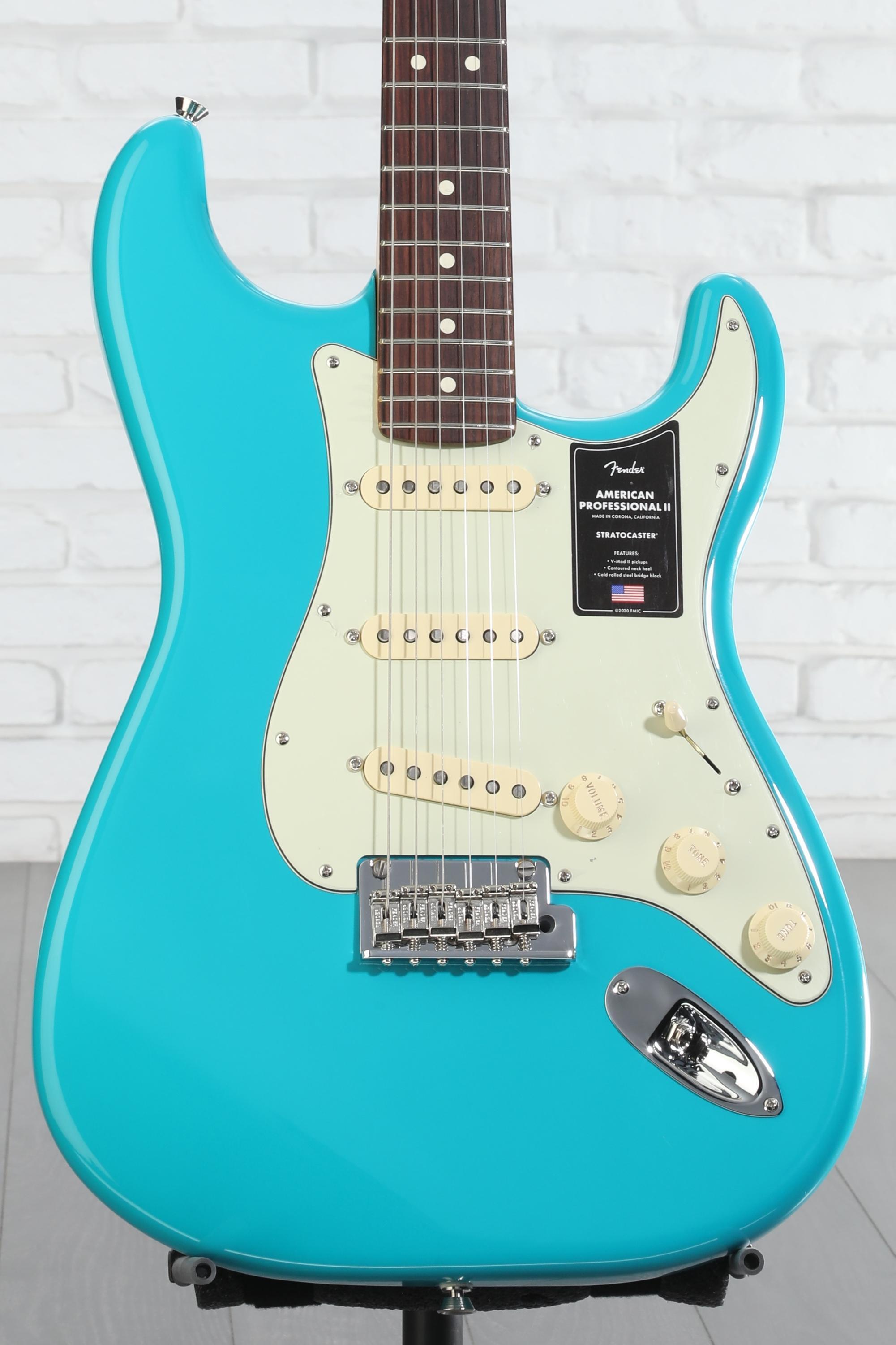 Fender American Professional II Stratocaster - Miami Blue with