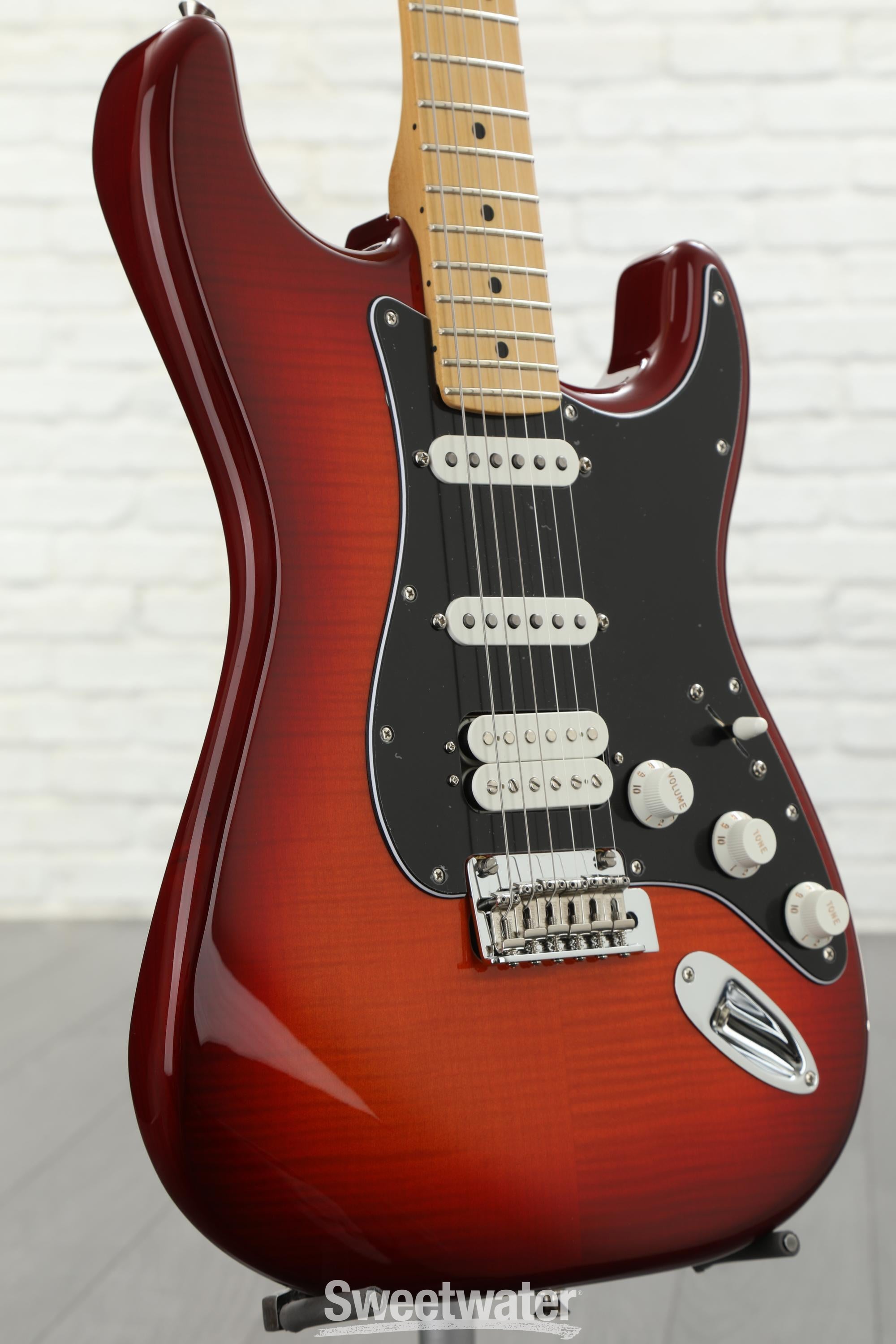 Fender Player Stratocaster HSS Plus Top - Aged Cherry with Maple Fingerboard