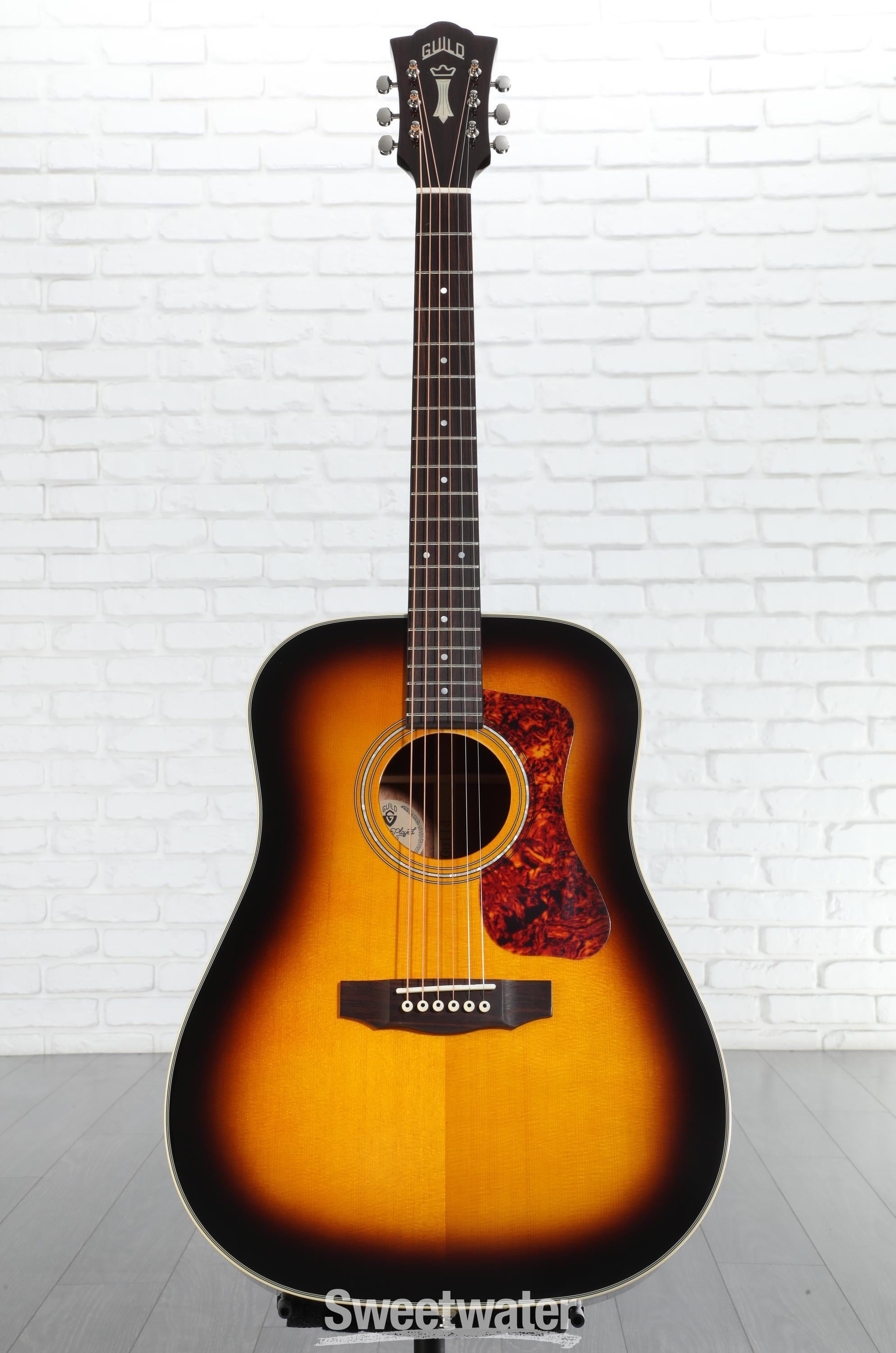 Guild D-140 Dreadnought Acoustic Guitar - Antique Burst