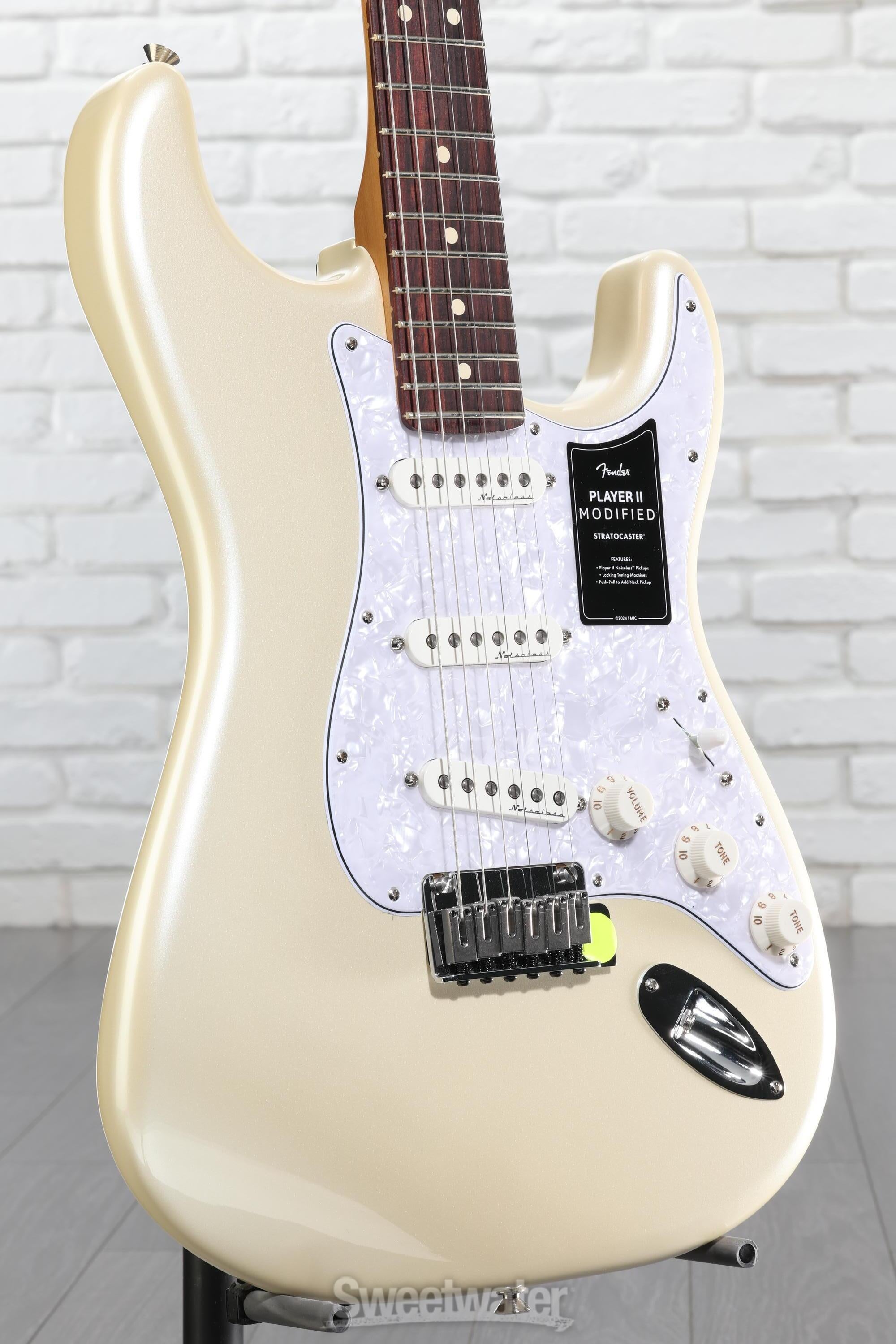 【美品】Fender Player Series Stratocaster Fender Player II Stratocaster, Rosewood Fingerboard | zZounds