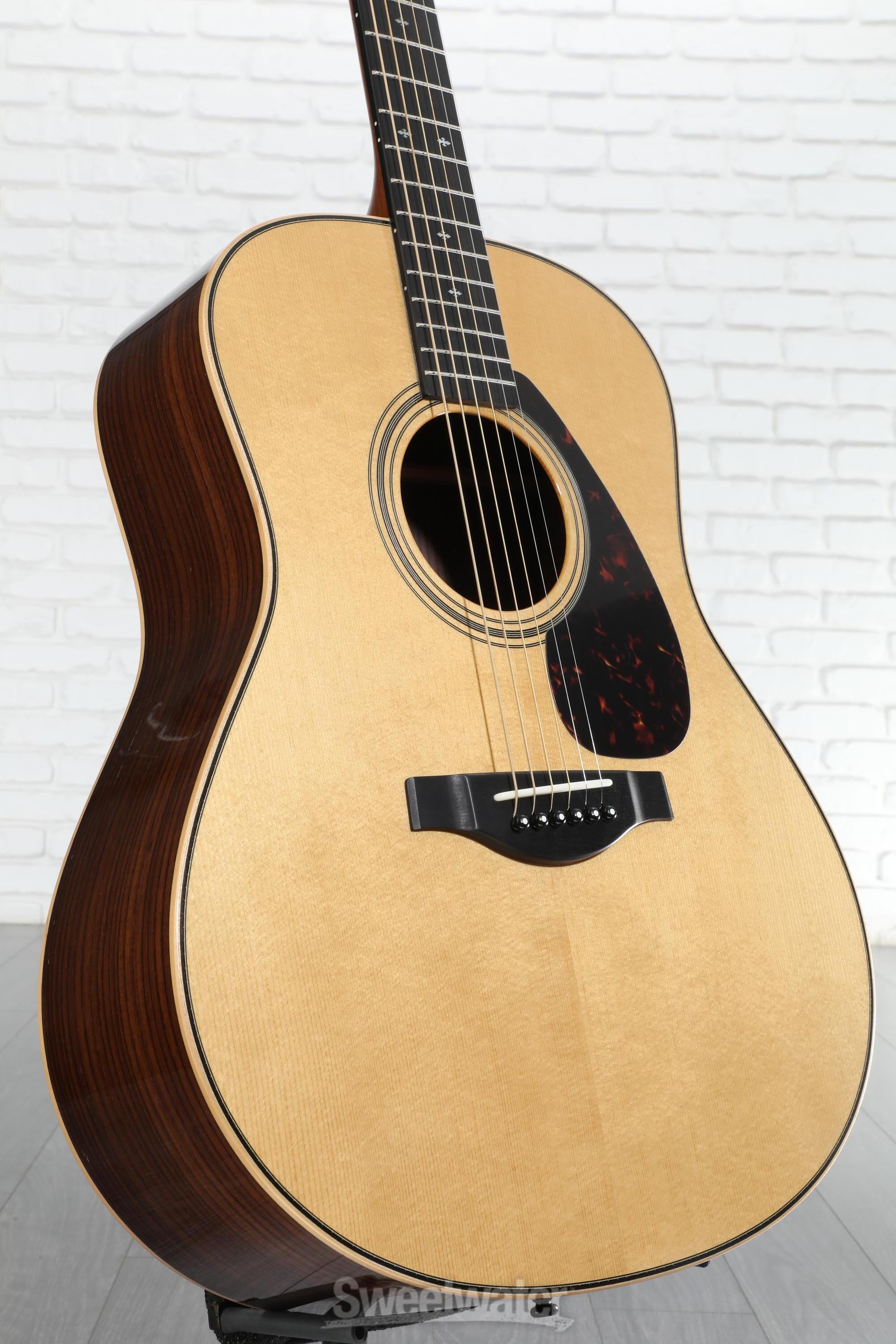 T*I様 【美品】YAMAHA LL26ARE Yamaha LL26 ARE Original Jumbo - Natural | Sweetwater