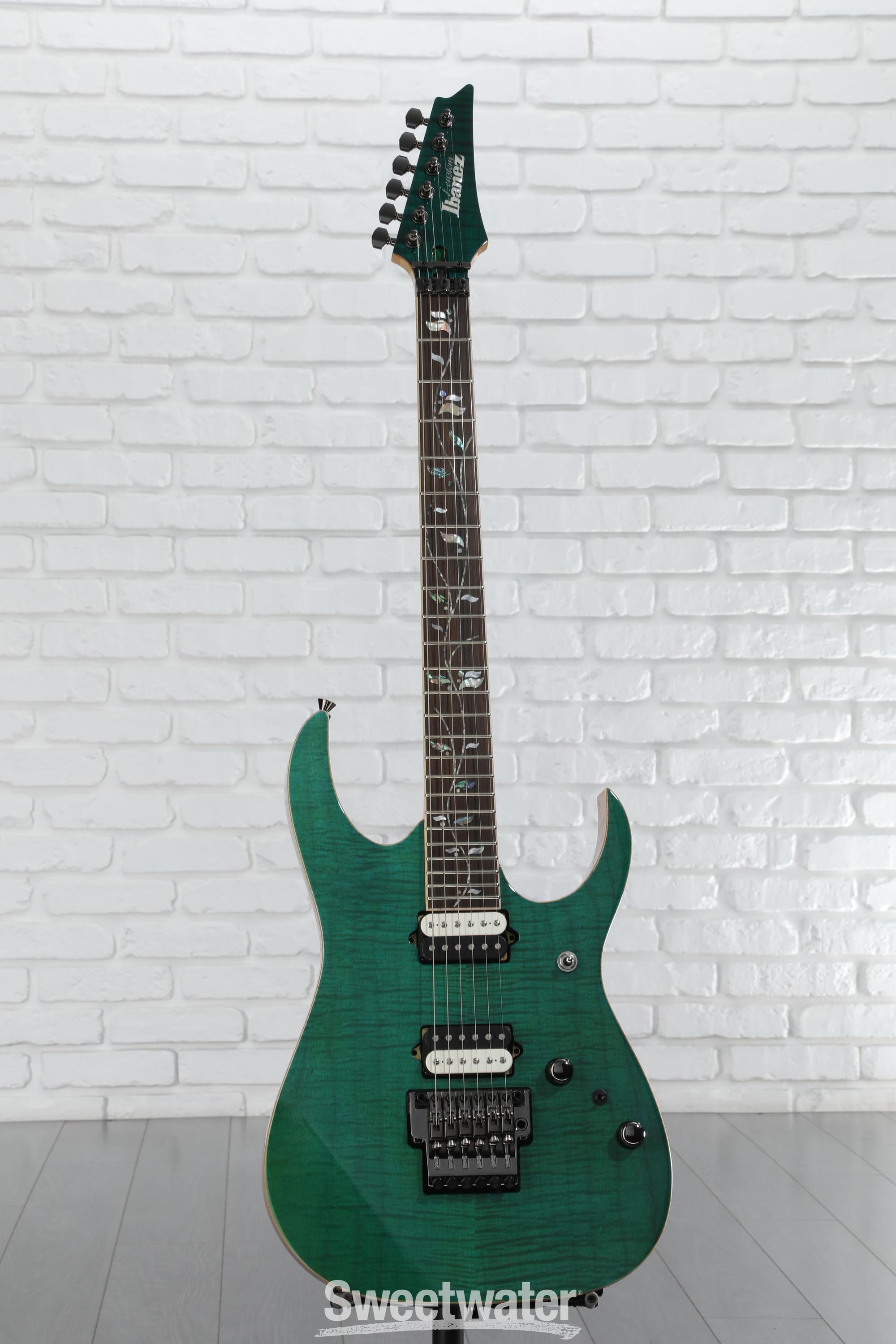 Ibanez J Custom RG8520 - Green Emerald | Sweetwater