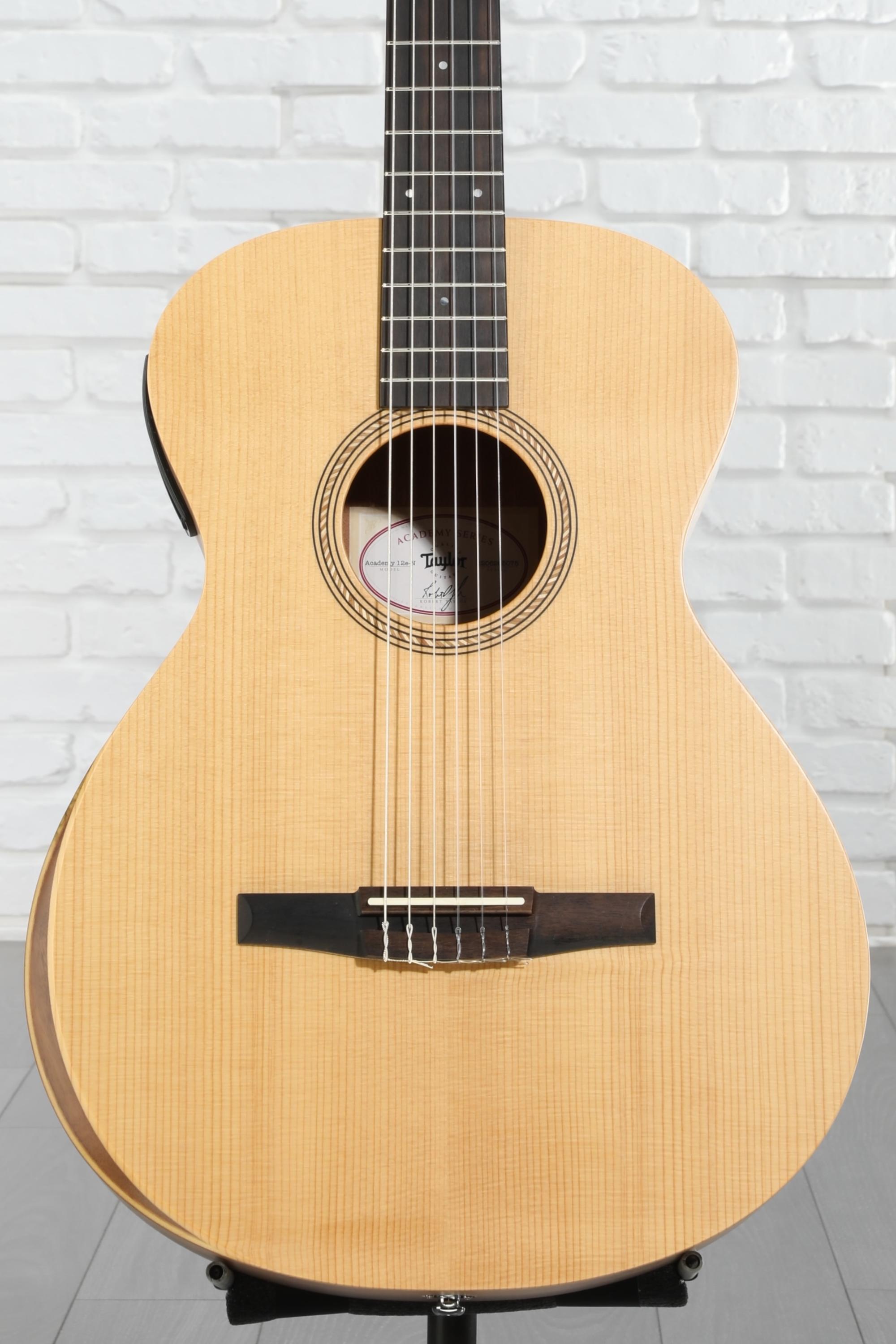 Taylor Academy 12e-N Nylon-string Acoustic-electric Guitar