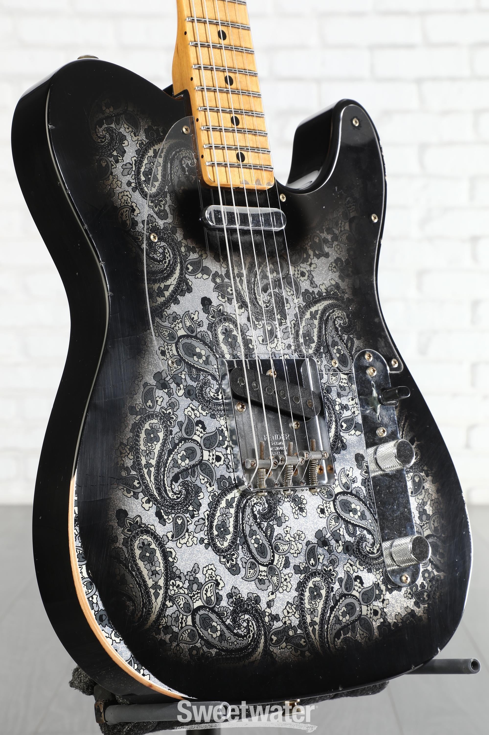 Fender Custom Shop Limited-edition '68 Telecaster Relic - Black