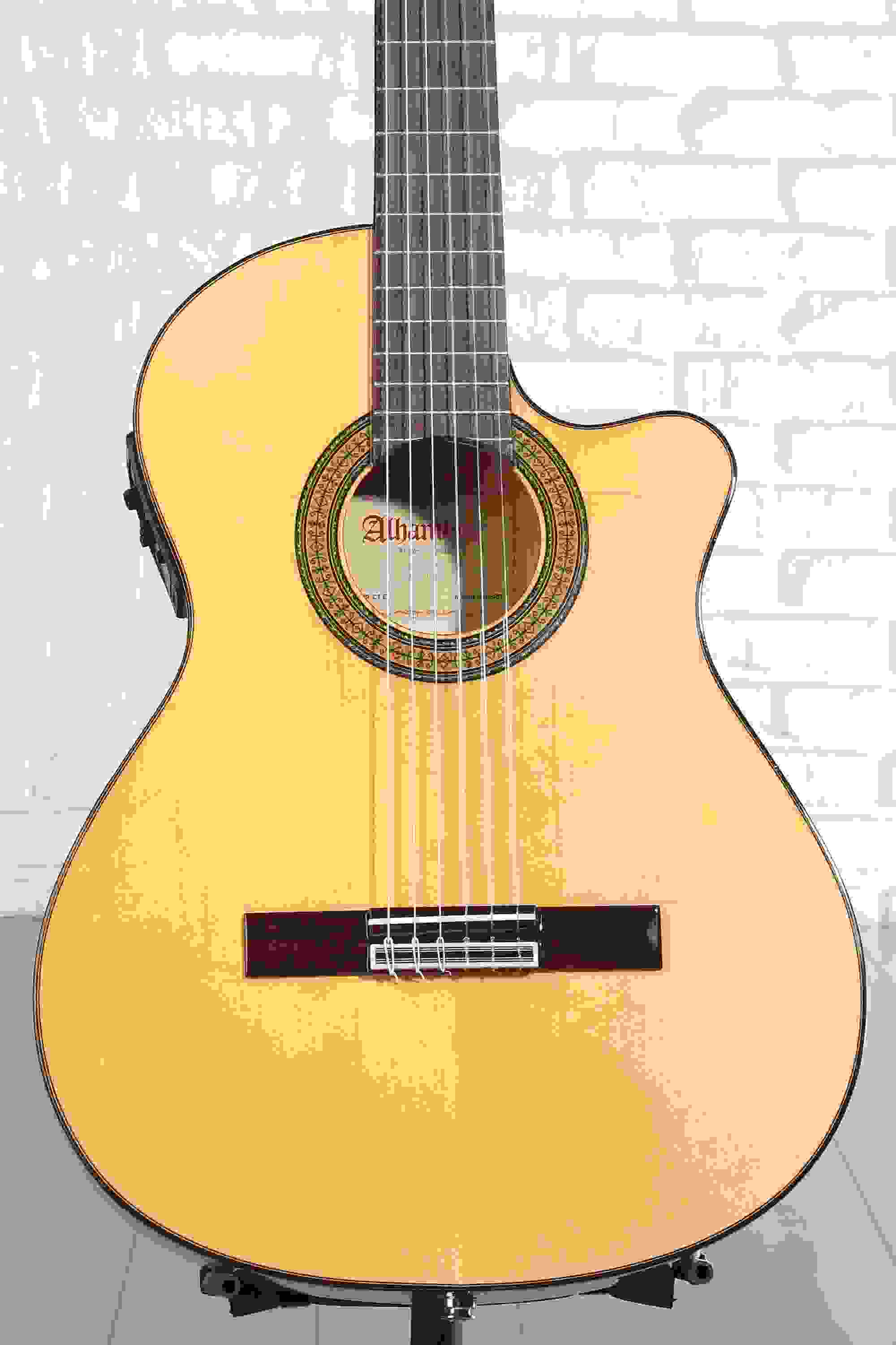 Alhambra 3 F CT Nylon-string Flamenco Acoustic-electric Guitar - Natural Gloss