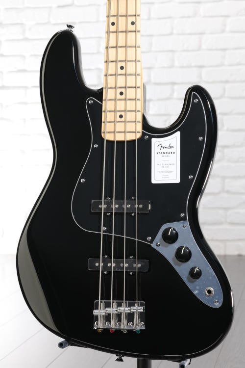 Fender Standard Jazz Bass - Black, Maple Fingerboard