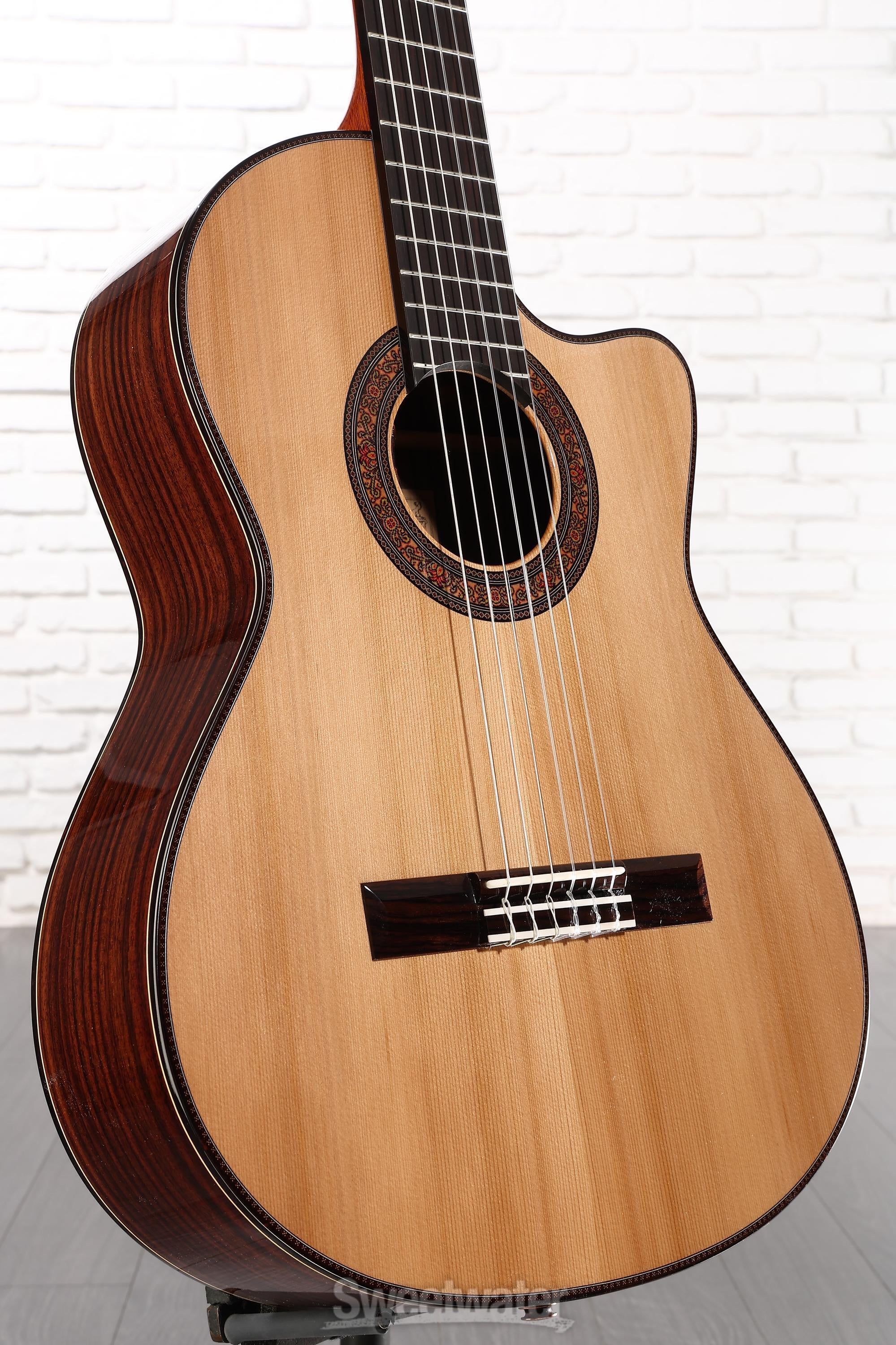 Photo of Alvarez Yairi CYM75CE Masterworks Series Classical Acoustic-electric Guitar - Natural