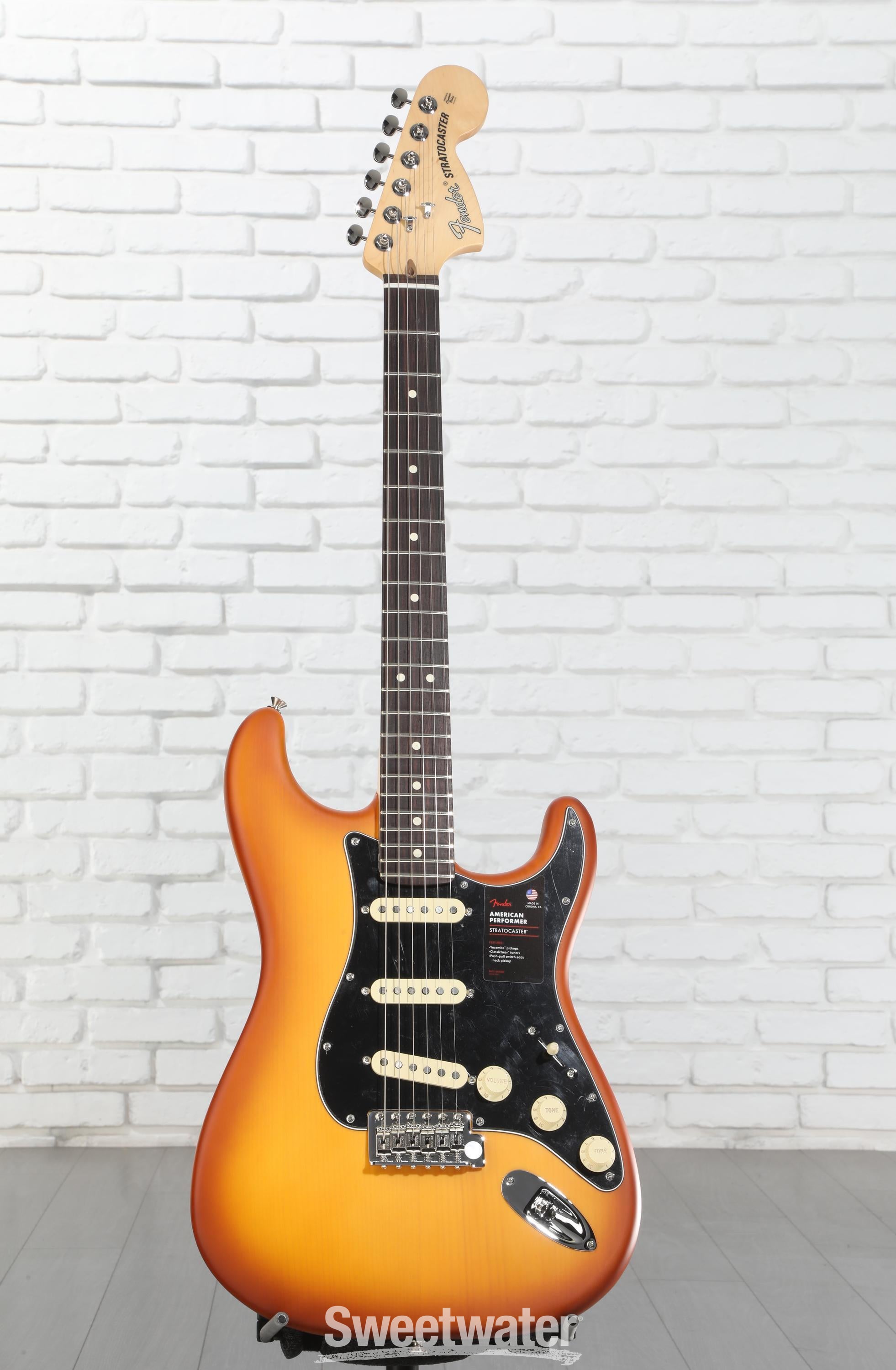 Fender Limited-edition American Performer Timber
