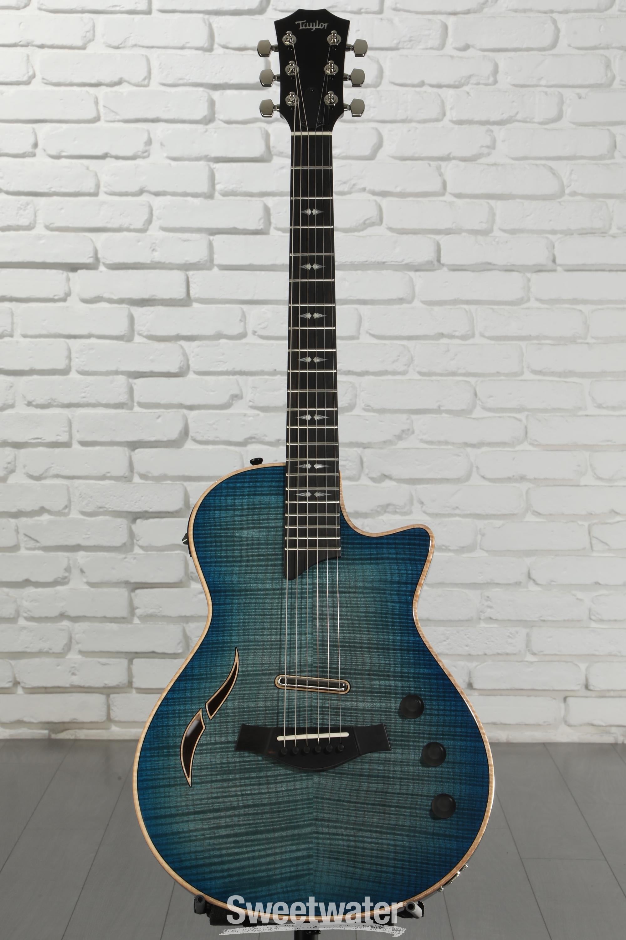 Taylor T5 エレアコ Taylor T5z Pro Hollowbody Electric Guitar - Harbor Blue | Sweetwater