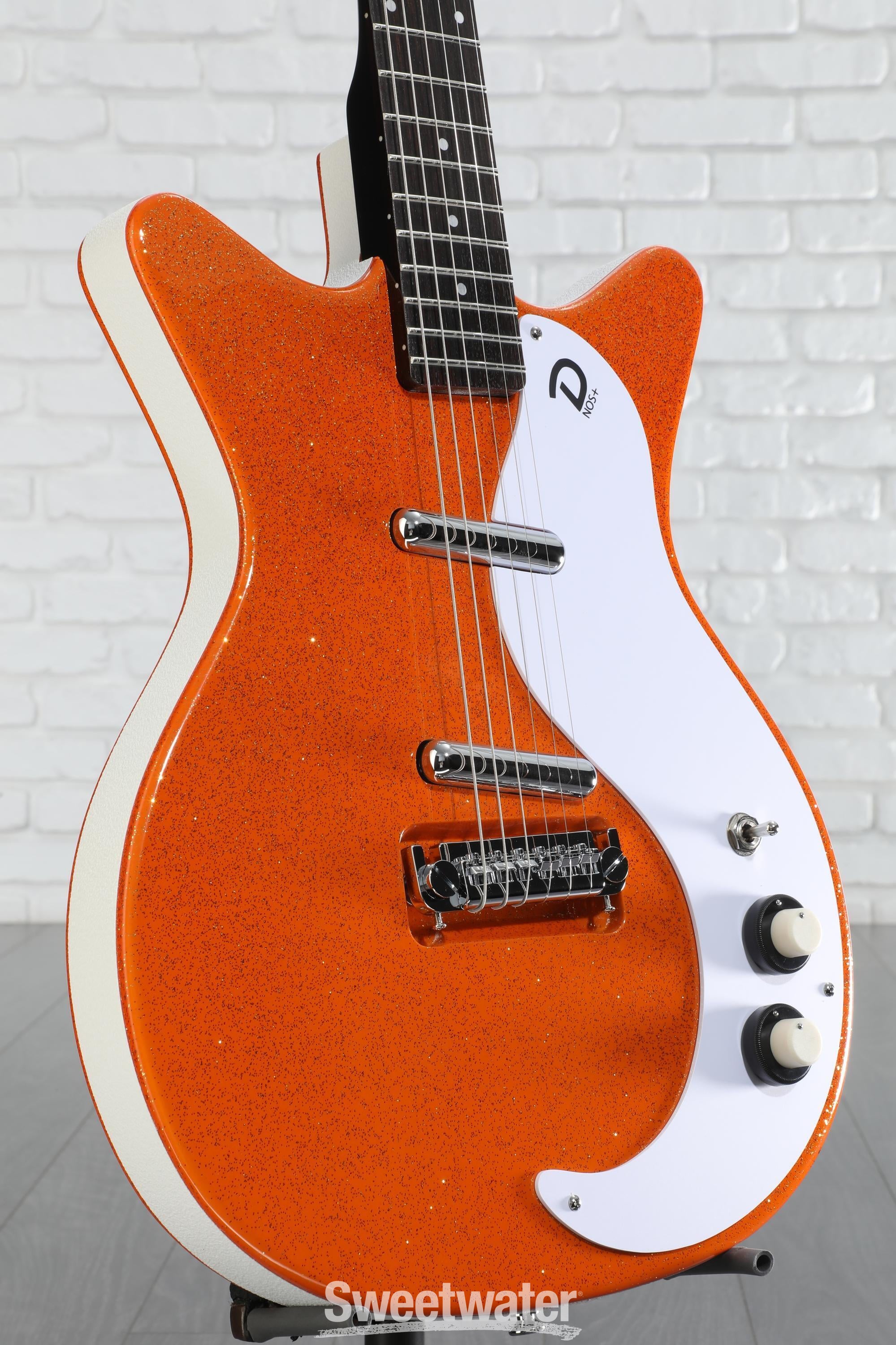 ギター Danelectro 59M NOS+ Danelectro '59M NOS+ Electric Guitar - Orange Metalflake