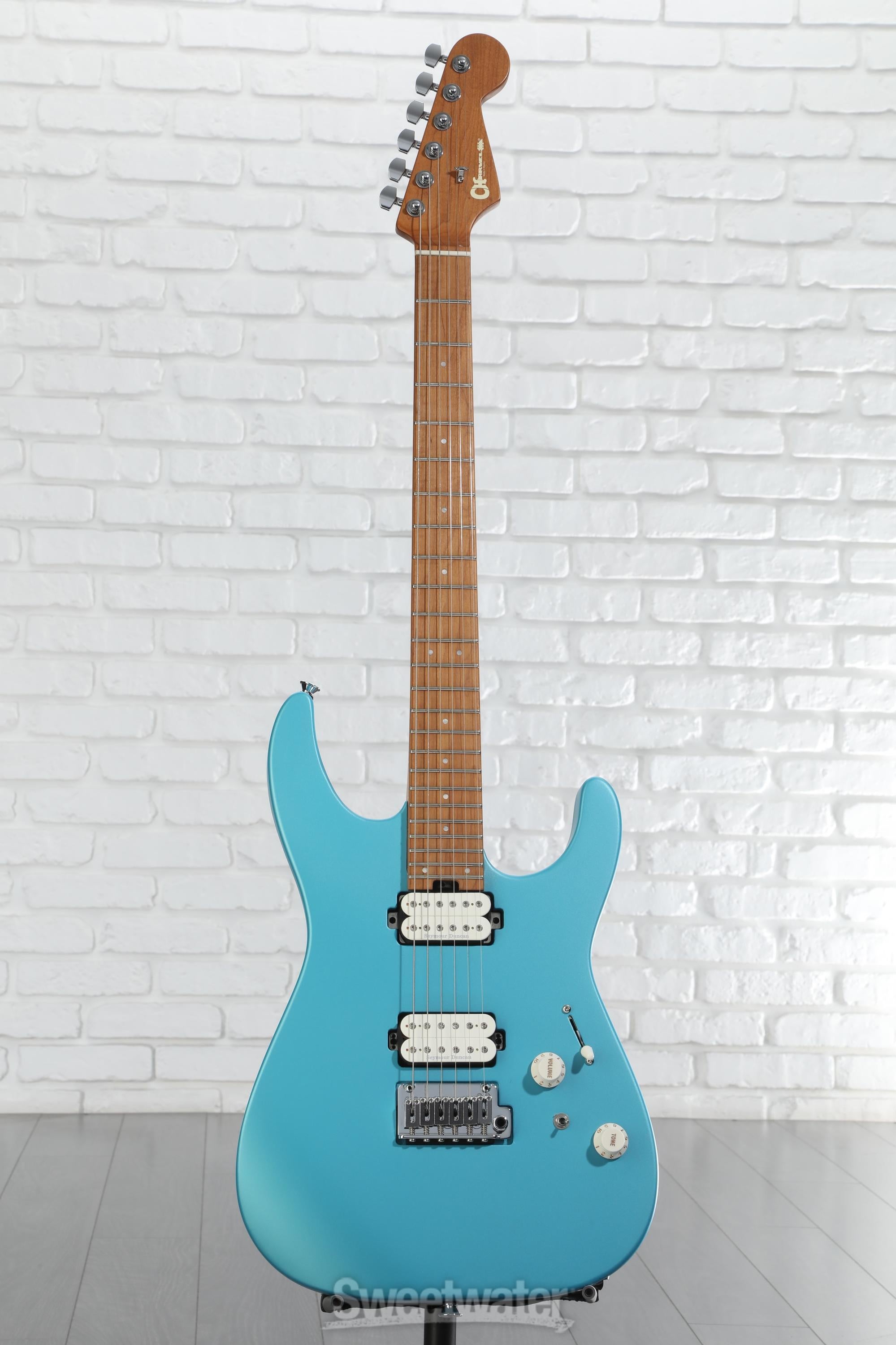 ほぼ新品CHARVEL Pro-Mod DK24 HH 2PT Blue Charvel Pro-Mod DK24 HH 2PT Electric Guitar - Matte Blue