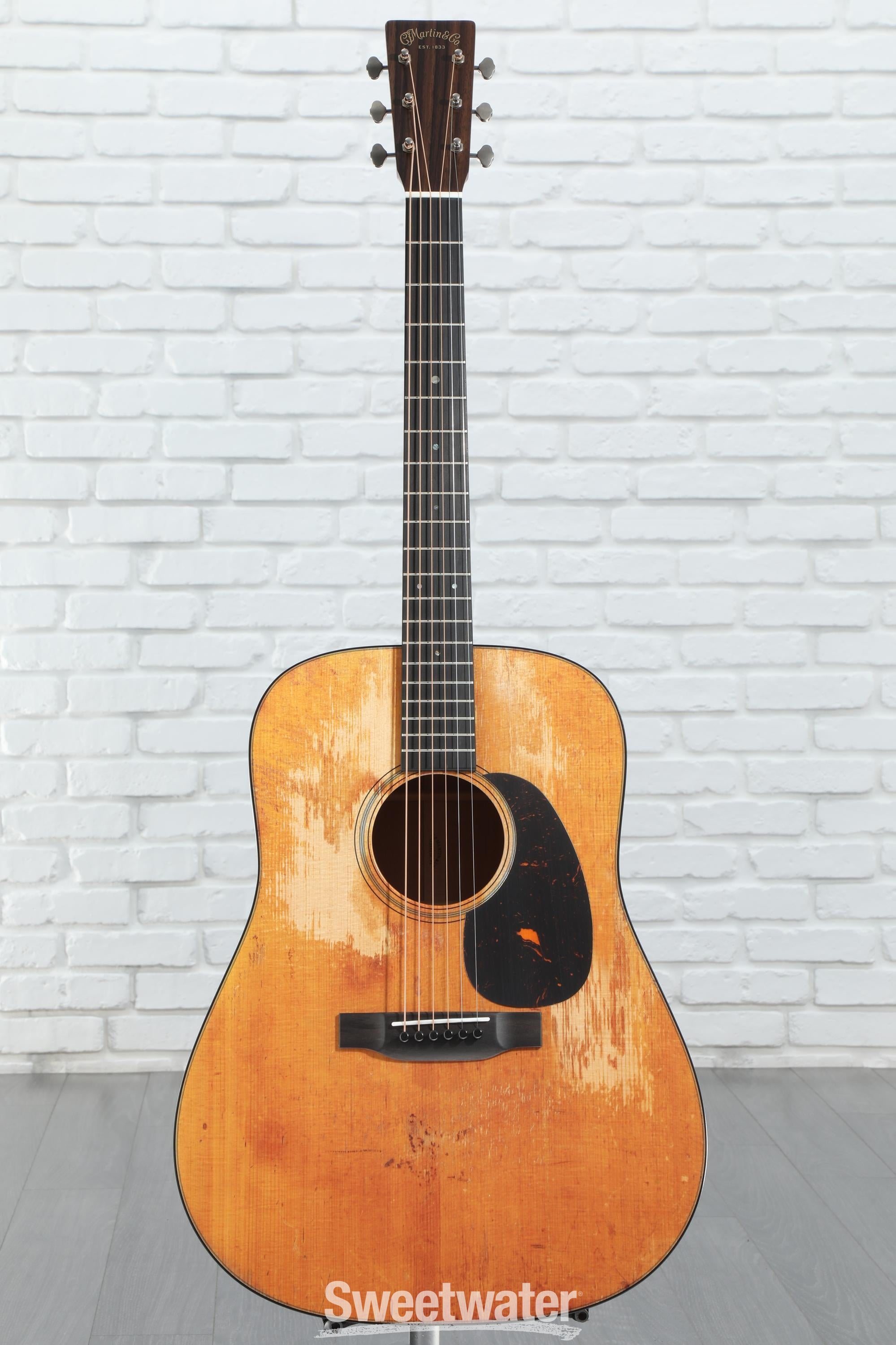 ギター Martin D-18 Martin D-18 Street Legend Standard Series Acoustic Guitar