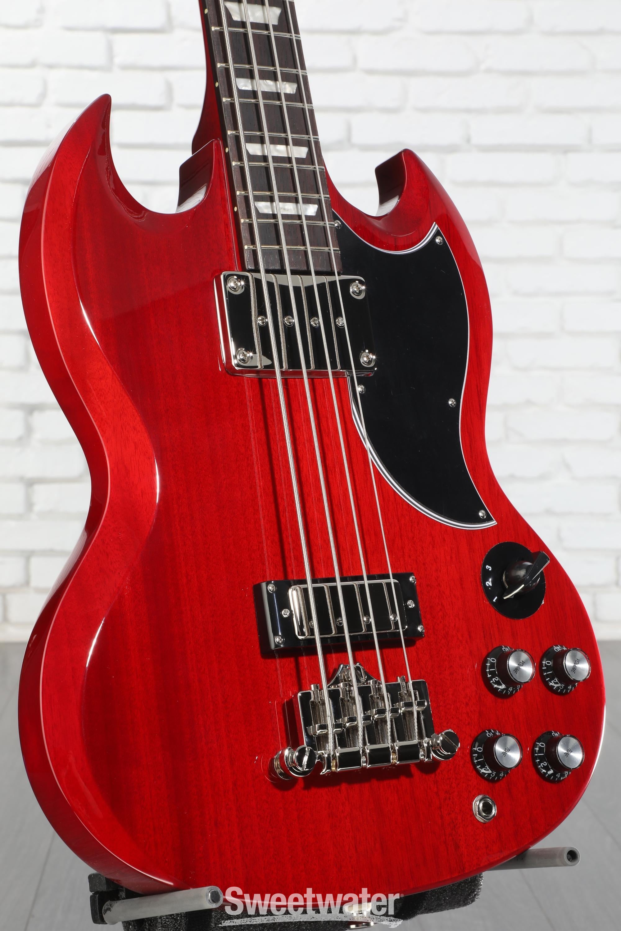 【10209】 EPIPHONE by Gibson SG BASS EB-3 Epiphone EB-3 Bass Guitar - Cherry | Sweetwater