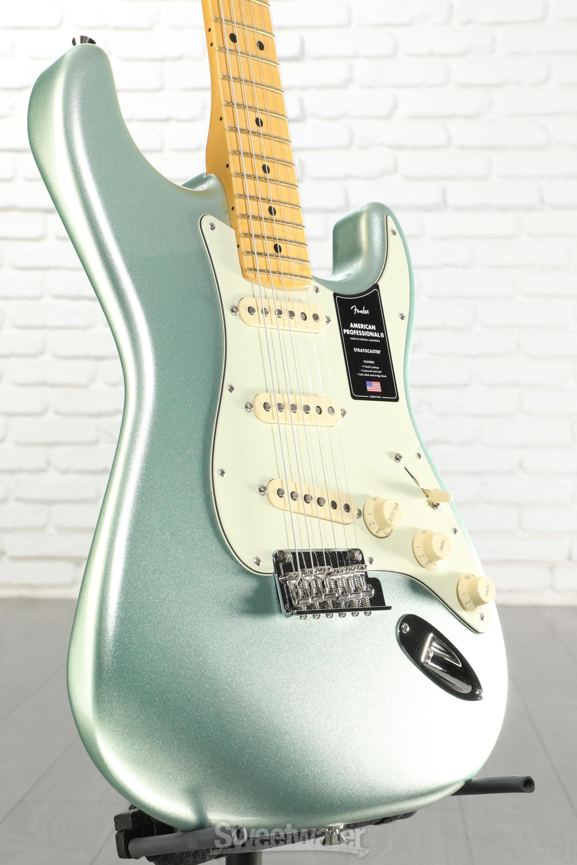 Fender American Professional II Stratocaster - Mystic Surf Green
