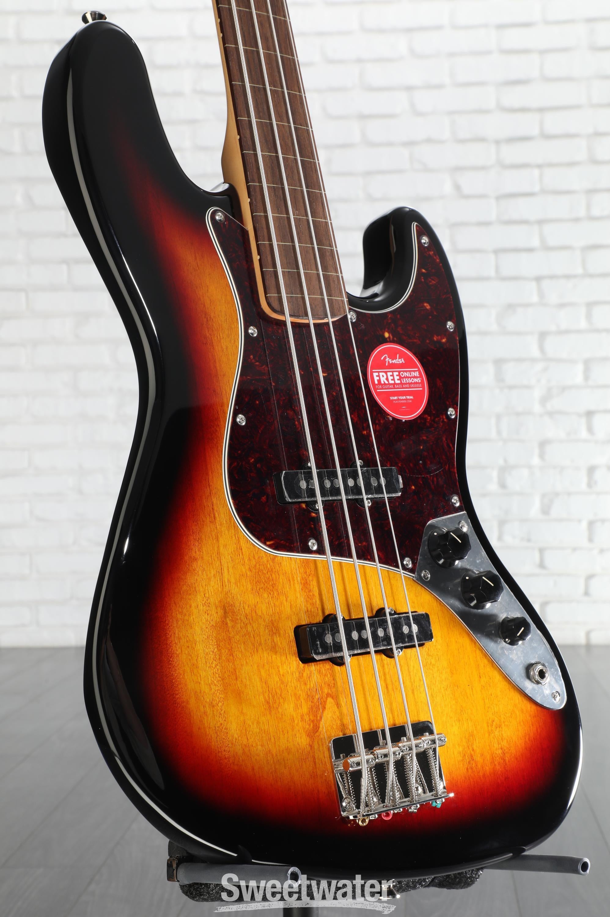 Squier Classic Vibe '60s Fretless Jazz Bass - 3-Tone Sunburst