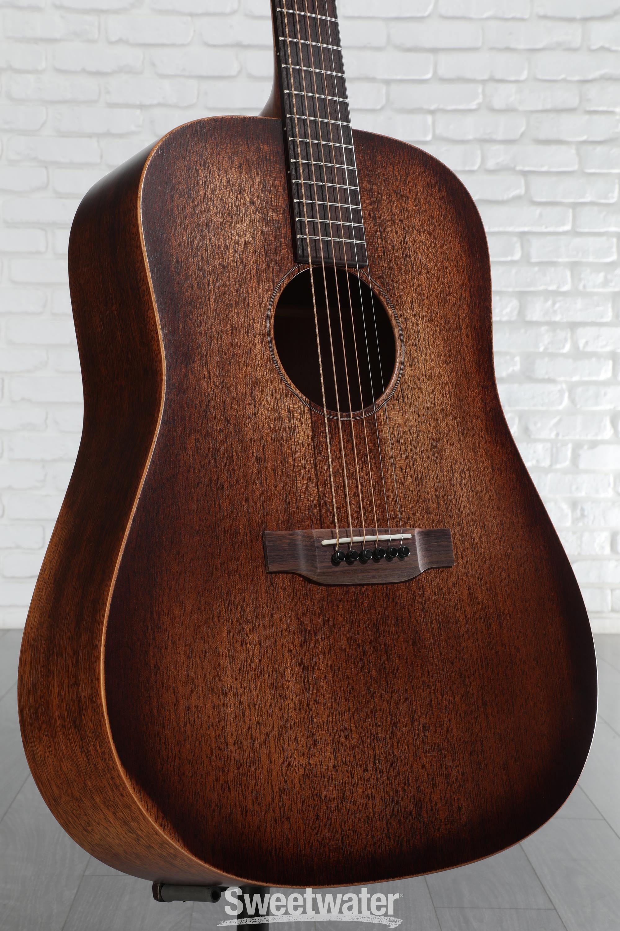 Martin D-15M StreetMaster 　ギグバッグ付 Amazon.com: Martin Guitar D-15M StreetMaster with Gig Bag