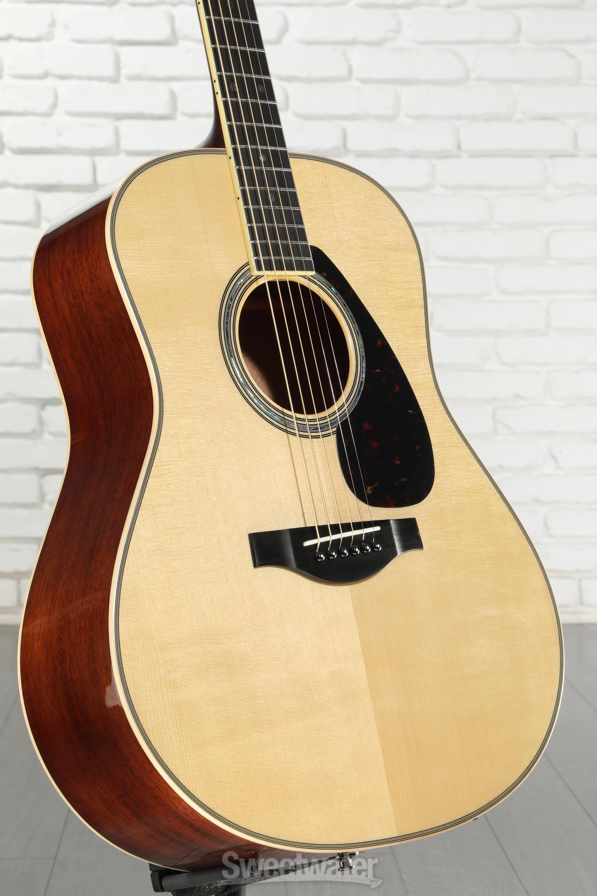 Yamaha LL16M ARE Original Jumbo Acoustic-electric Guitar - Natural