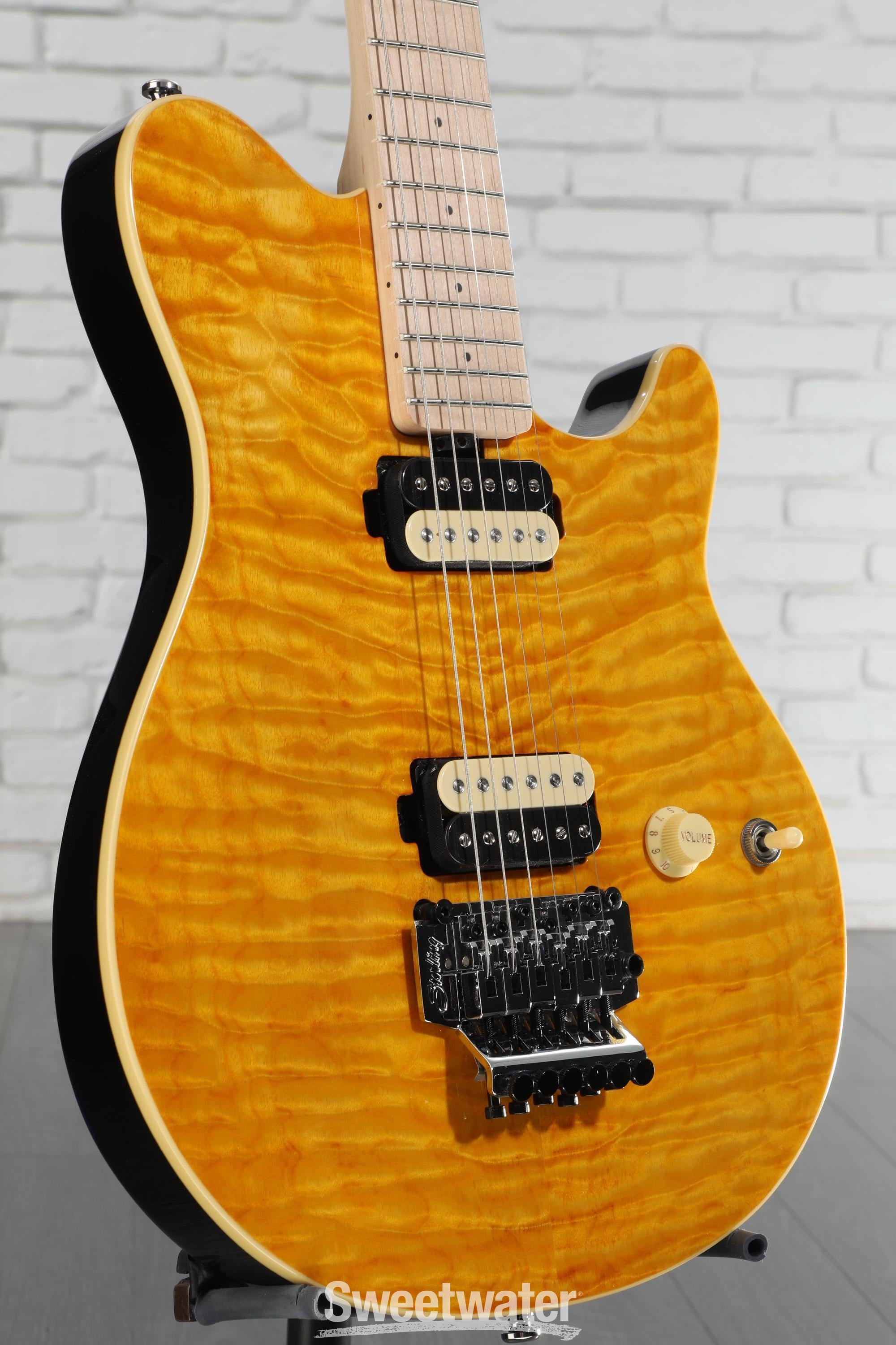 ギター Sterling by MusicMan AXIS AX40 TransGold Sterling by MUSICMAN AX40-TGO-M AXIS Trans Gold JAPAN